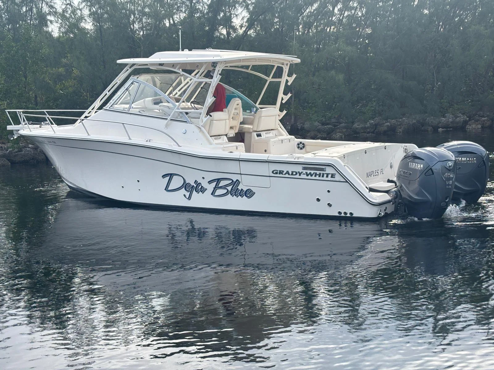 2023 Grady-White 330 EXPRESS Image Thumbnail #4