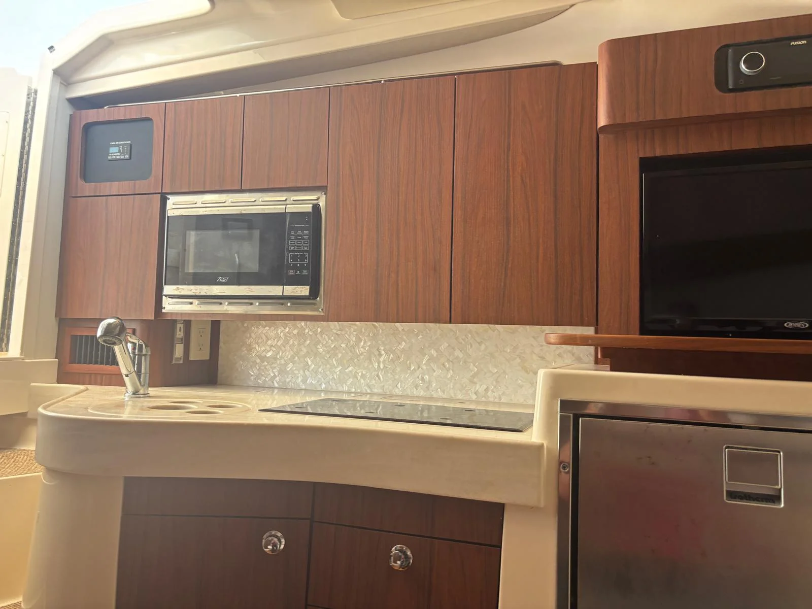 2023 Grady-White 330 EXPRESS Image Thumbnail #19