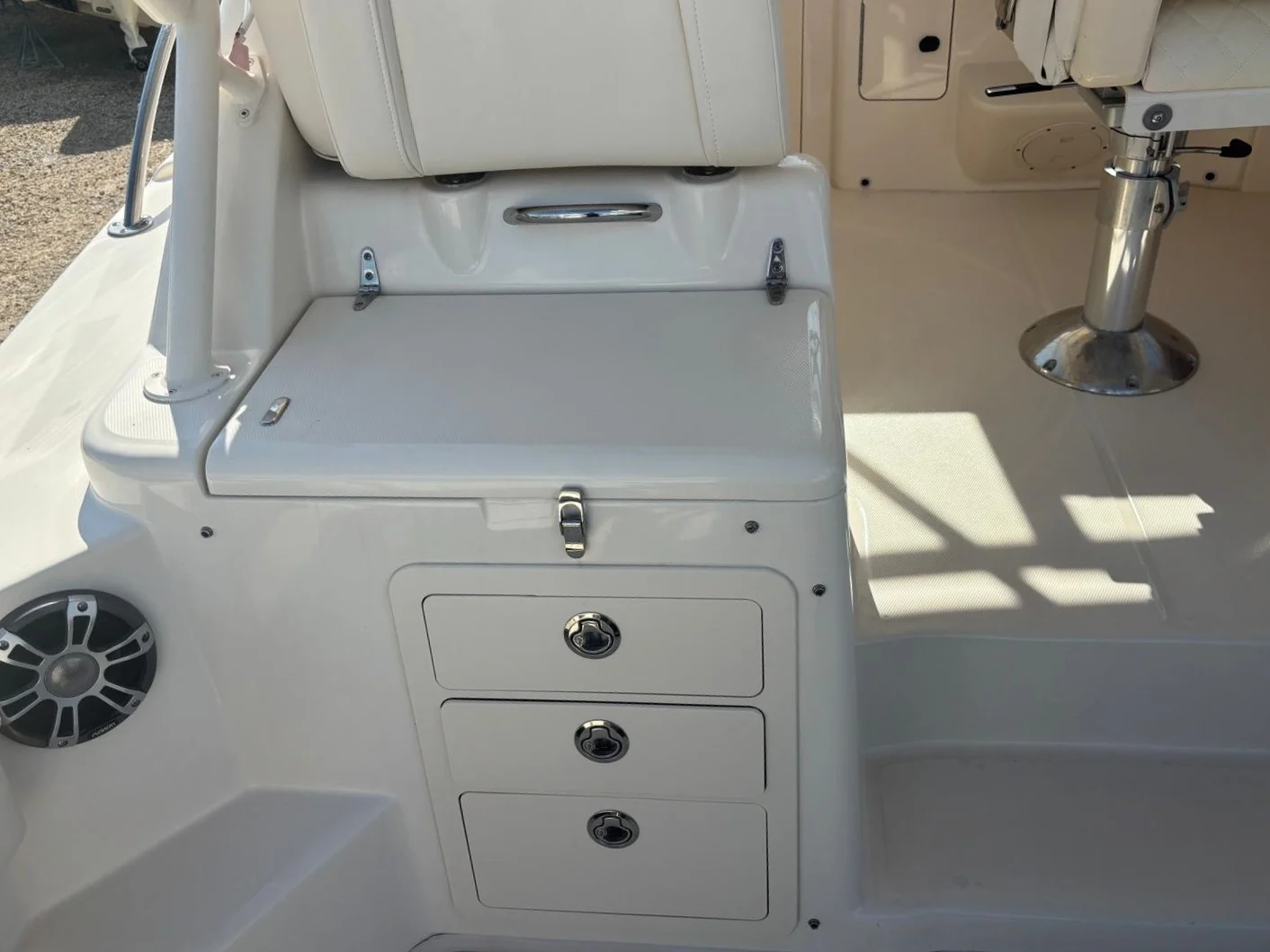 2023 Grady-White 330 EXPRESS Image Thumbnail #28