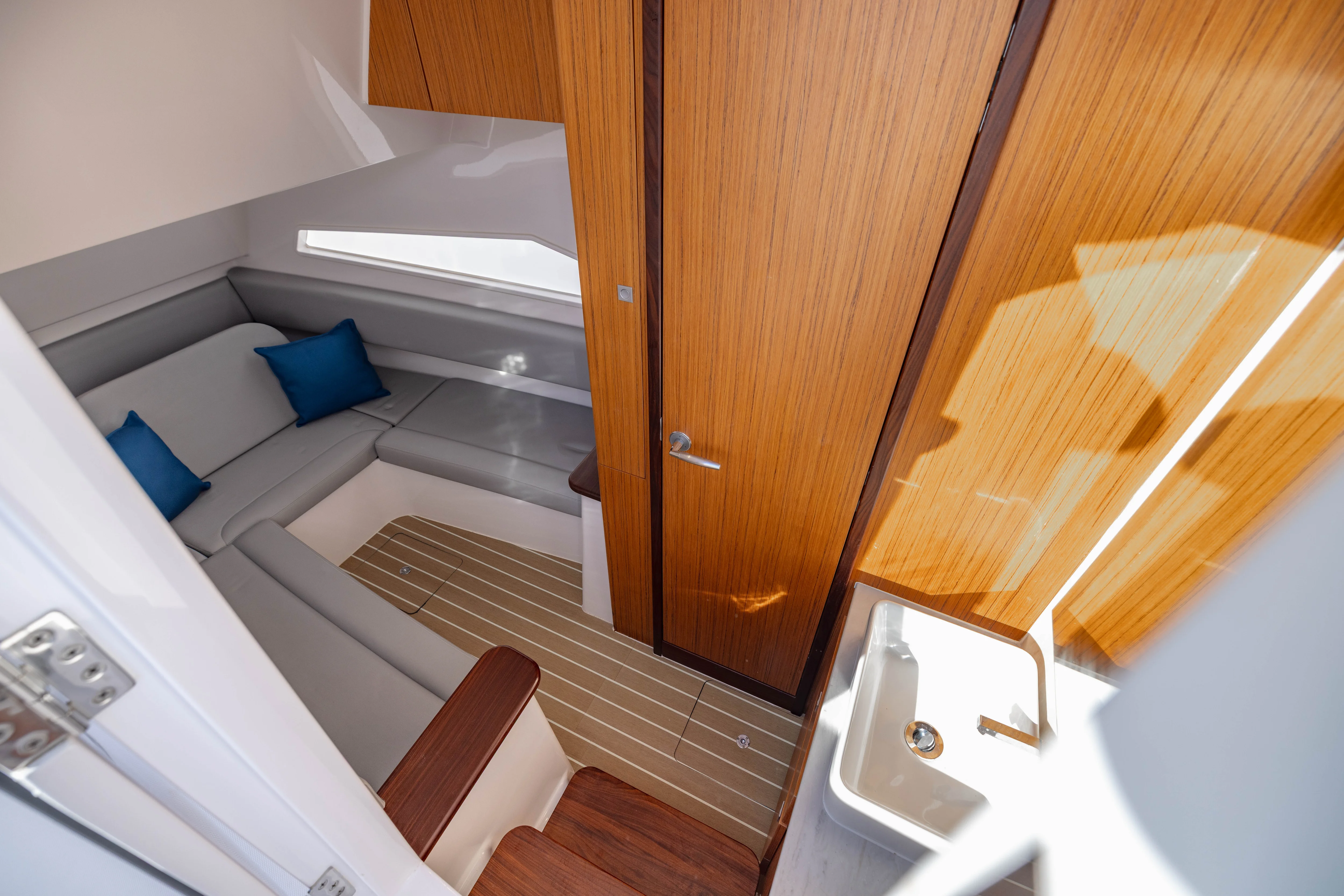 2023 Jupiter 40 Image Thumbnail #18