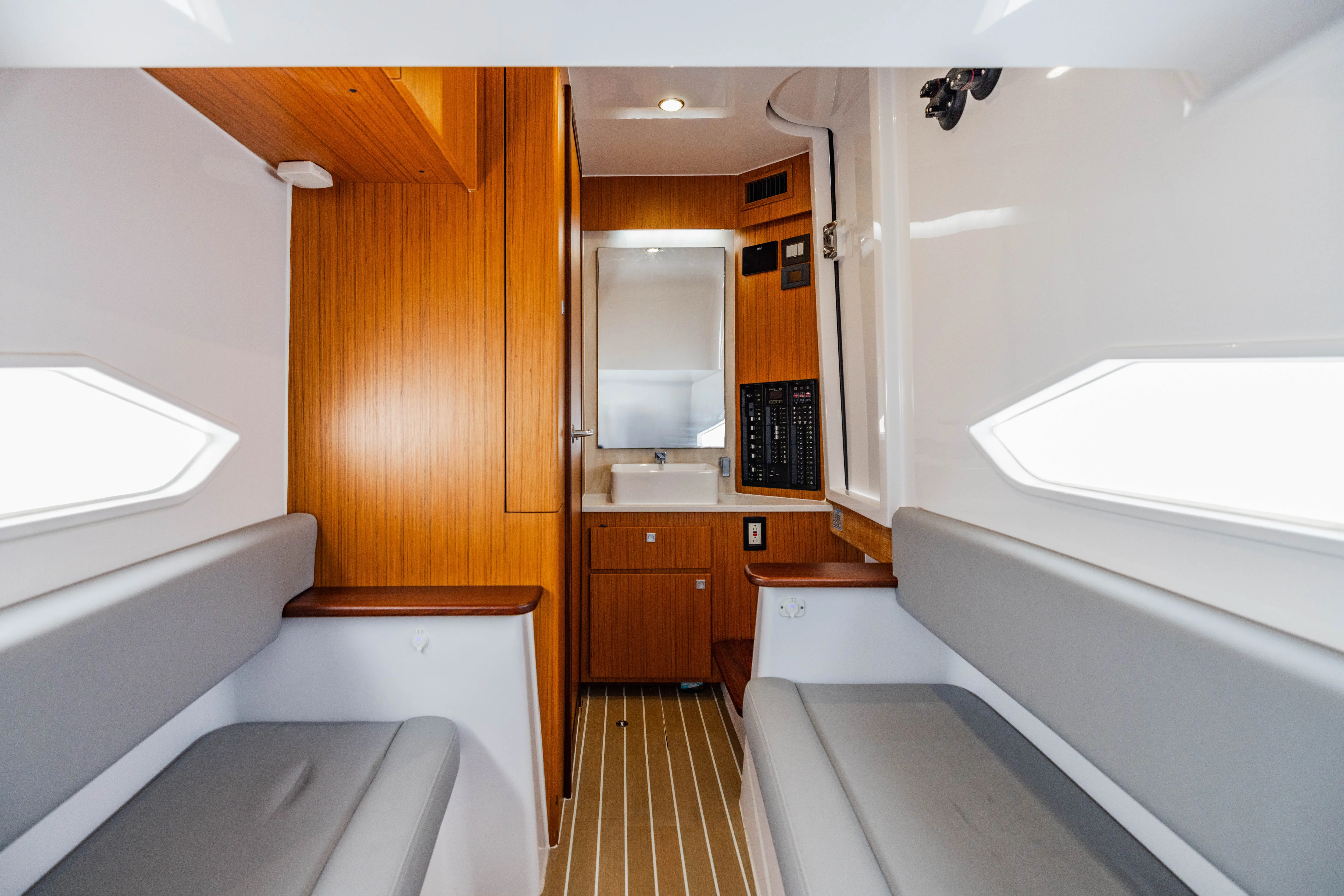 2023 Jupiter 40 Image Thumbnail #20