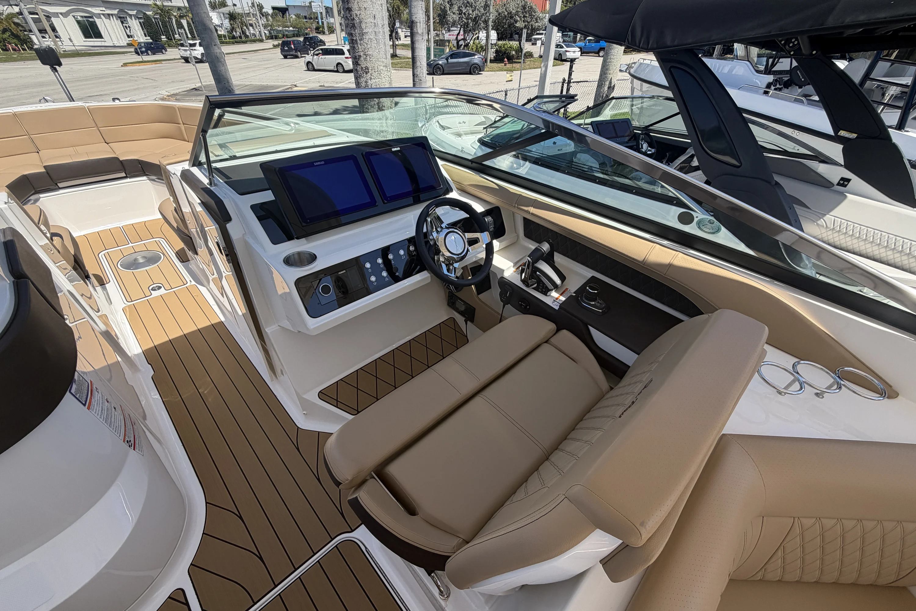 2026 Sea Ray SLX 310 Outboard Image Thumbnail #18