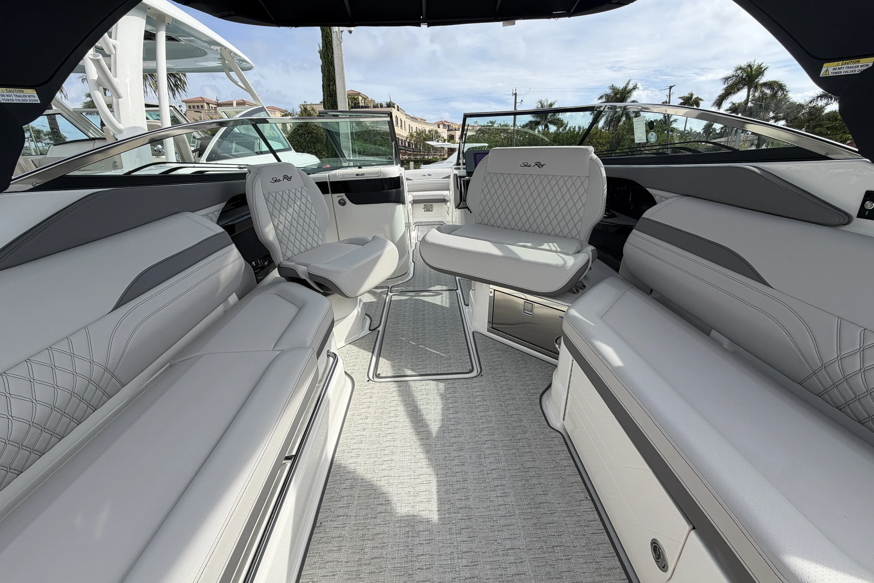 2026 Sea Ray SLX 280 Outboard Image Thumbnail #18