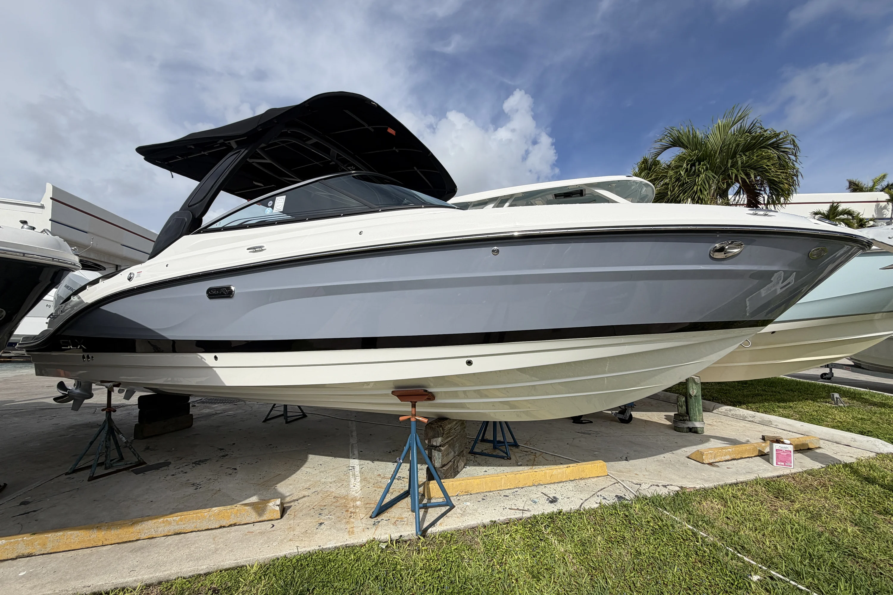 2026 Sea Ray SLX 280 Outboard Image Thumbnail #0