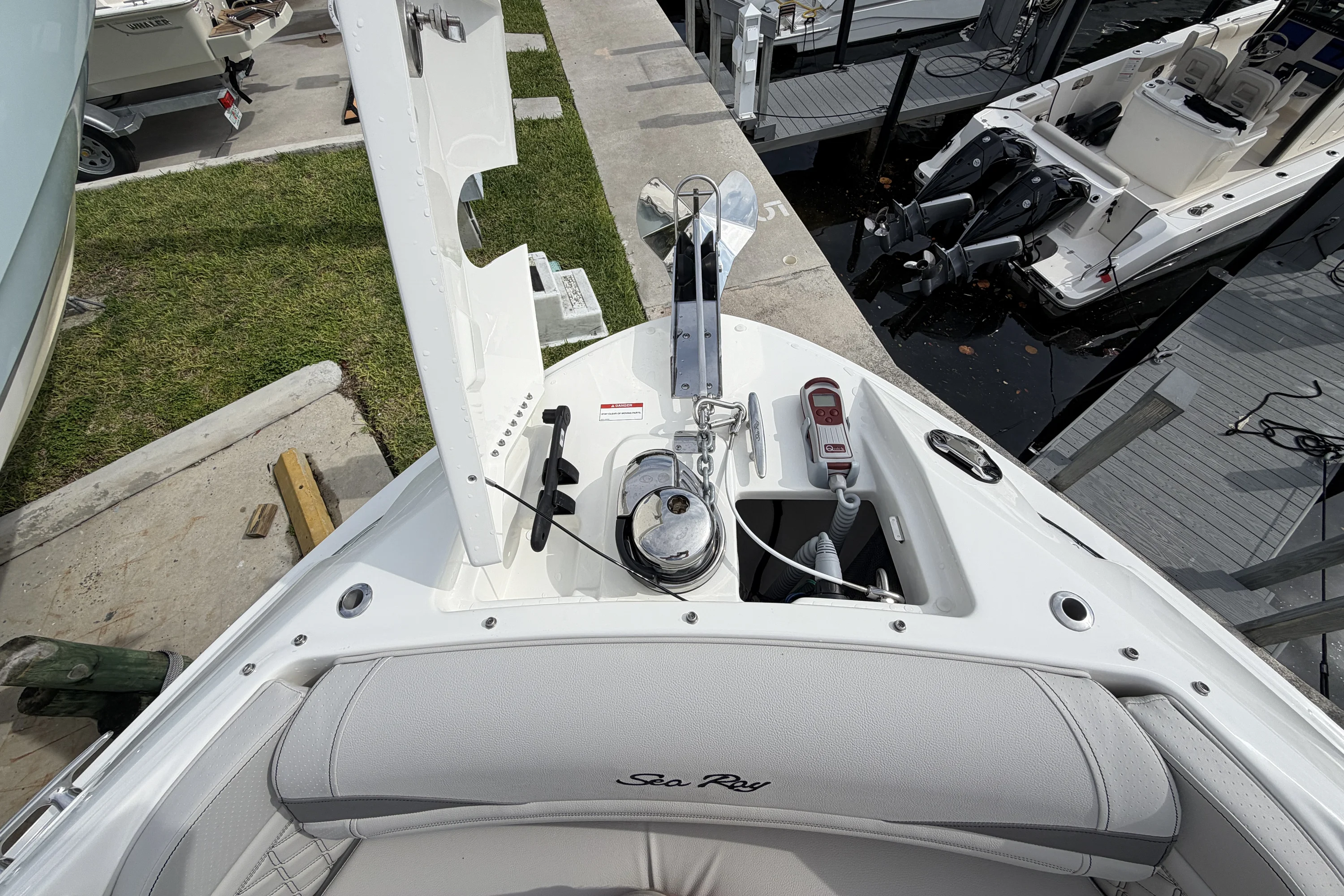 2026 Sea Ray SLX 280 Outboard Image Thumbnail #26