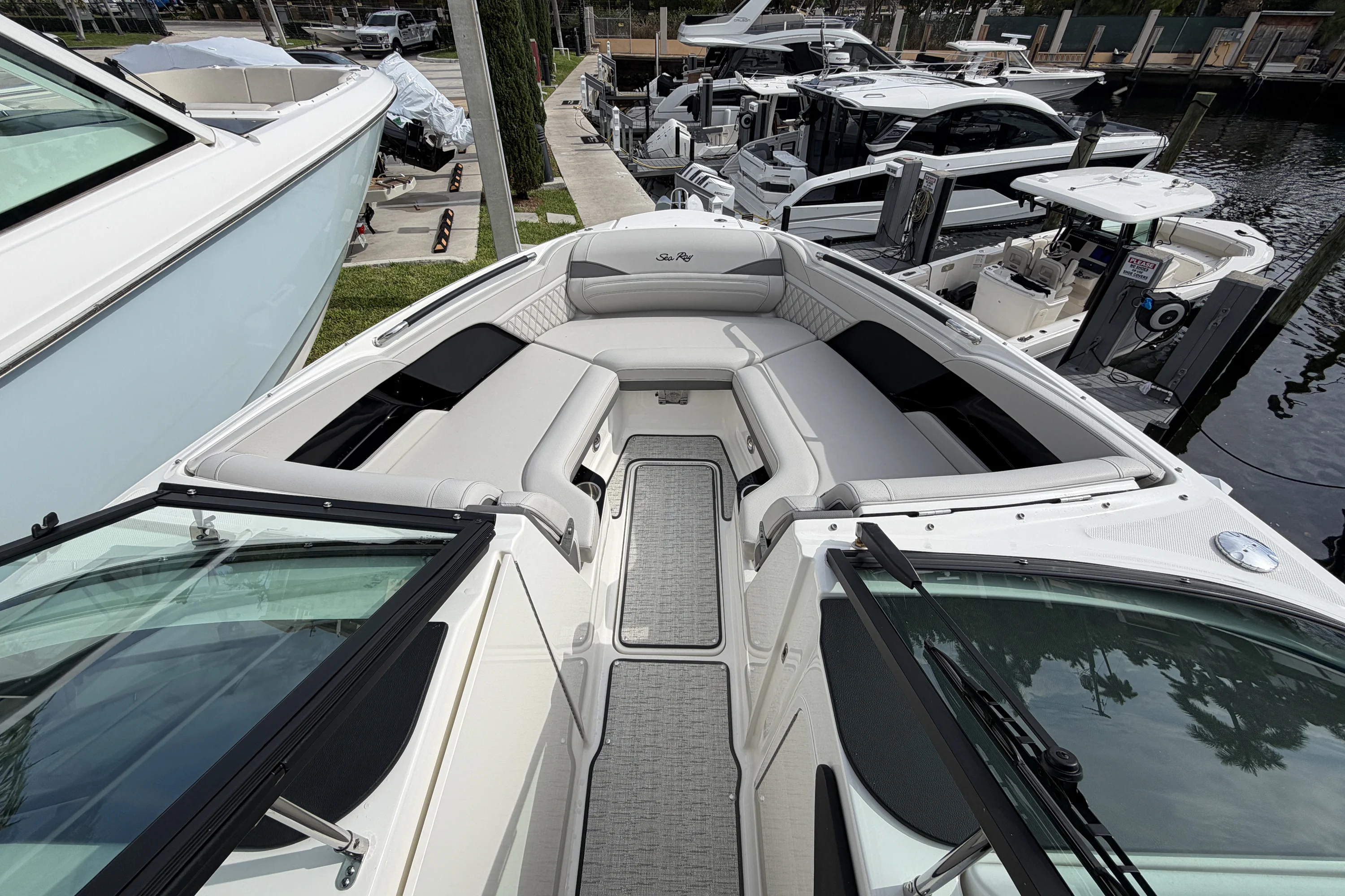 2026 Sea Ray SLX 280 Outboard Image Thumbnail #25