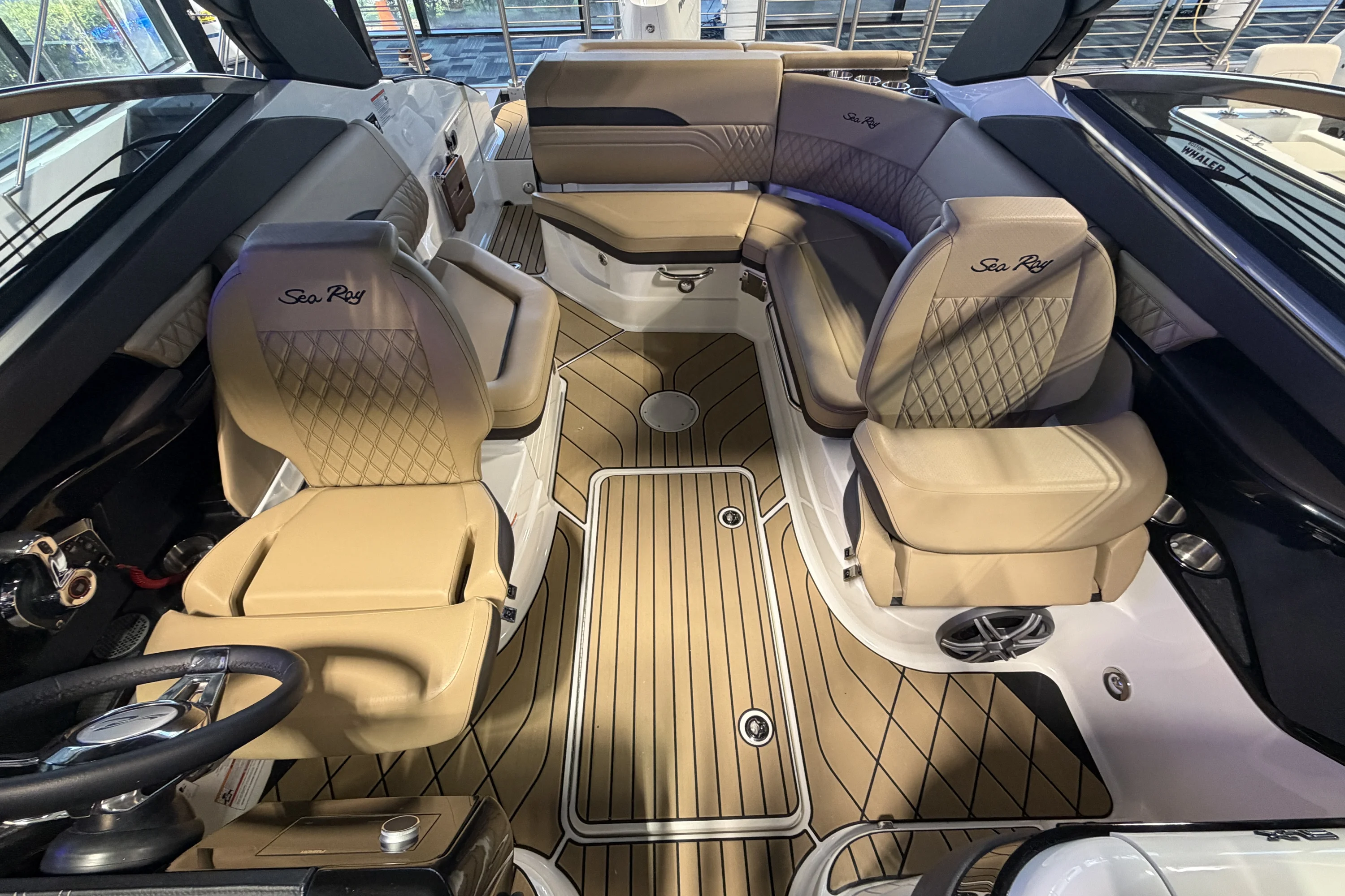 2026 Sea Ray SLX 260 Outboard Image Thumbnail #14