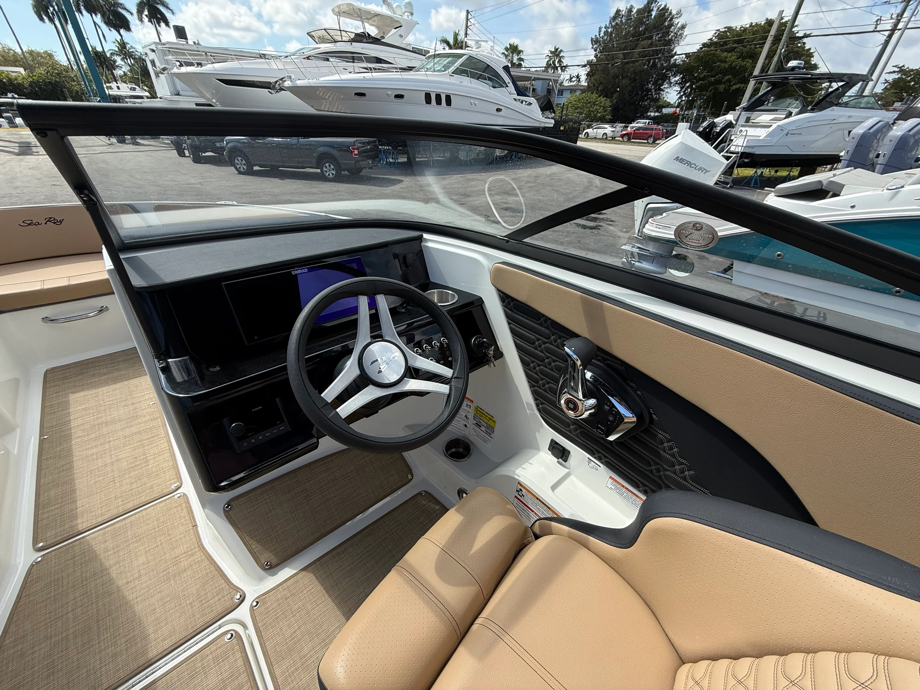 2026 Sea Ray SPX 210 Outboard Image Thumbnail #6