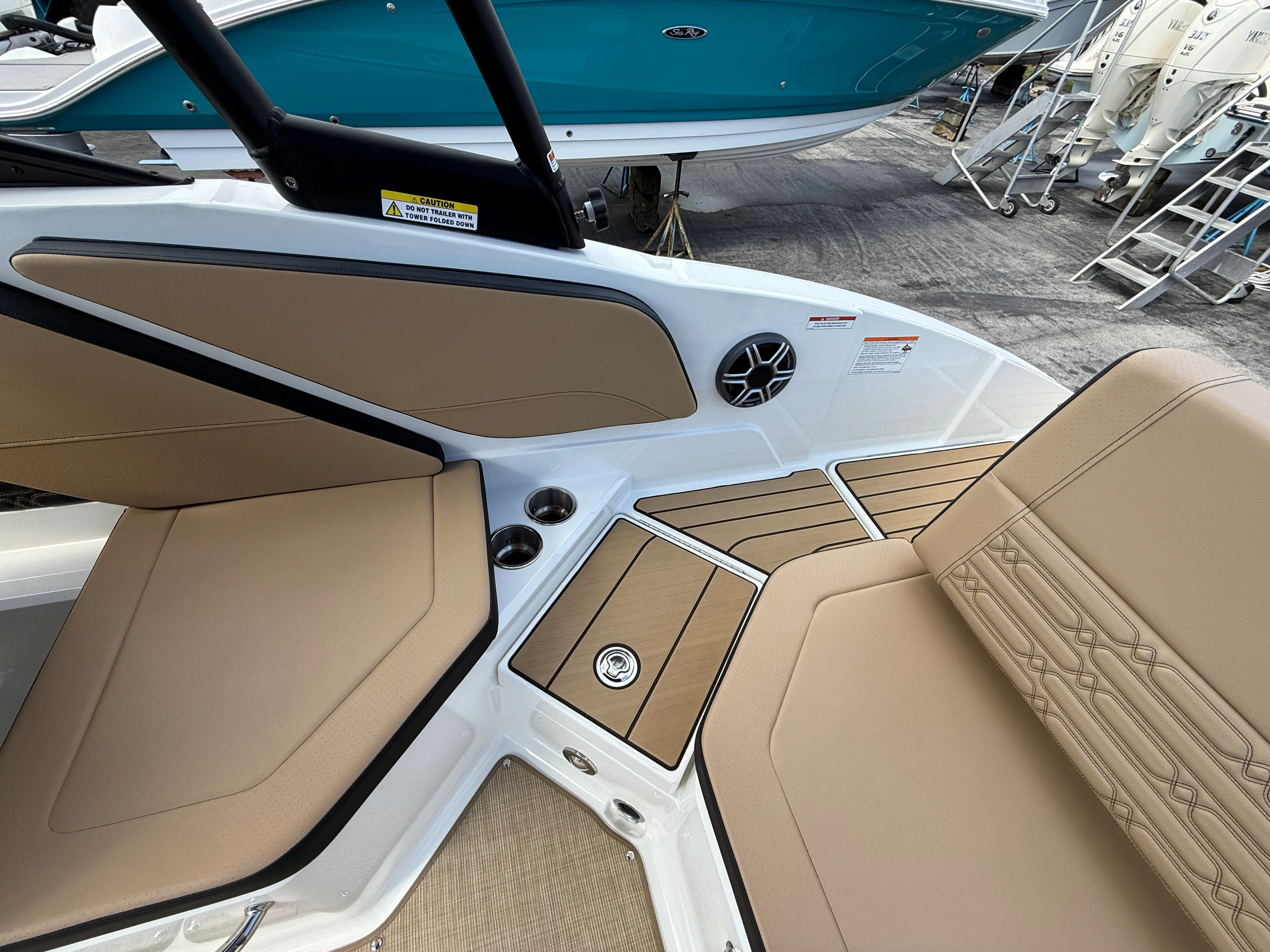 2026 Sea Ray SPX 210 Outboard Image Thumbnail #14