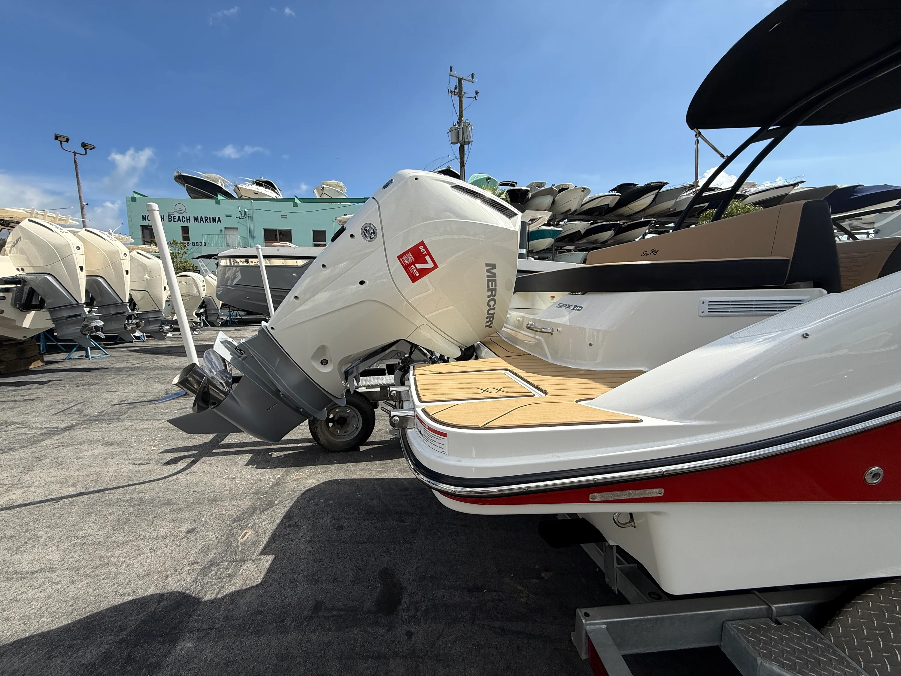 2026 Sea Ray SPX 210 Outboard Image Thumbnail #18