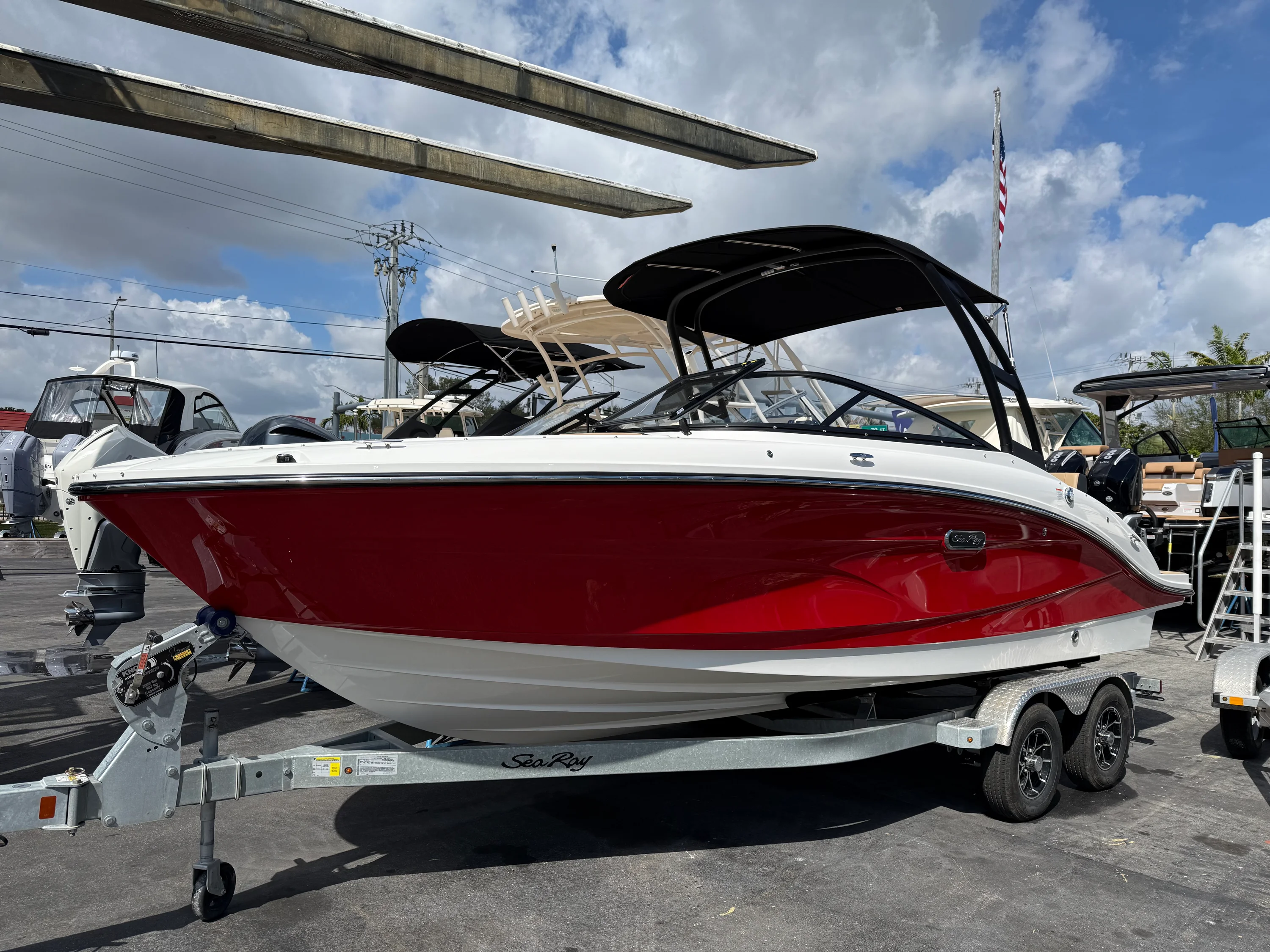 2026 Sea Ray SPX 210 Outboard Image Thumbnail #1