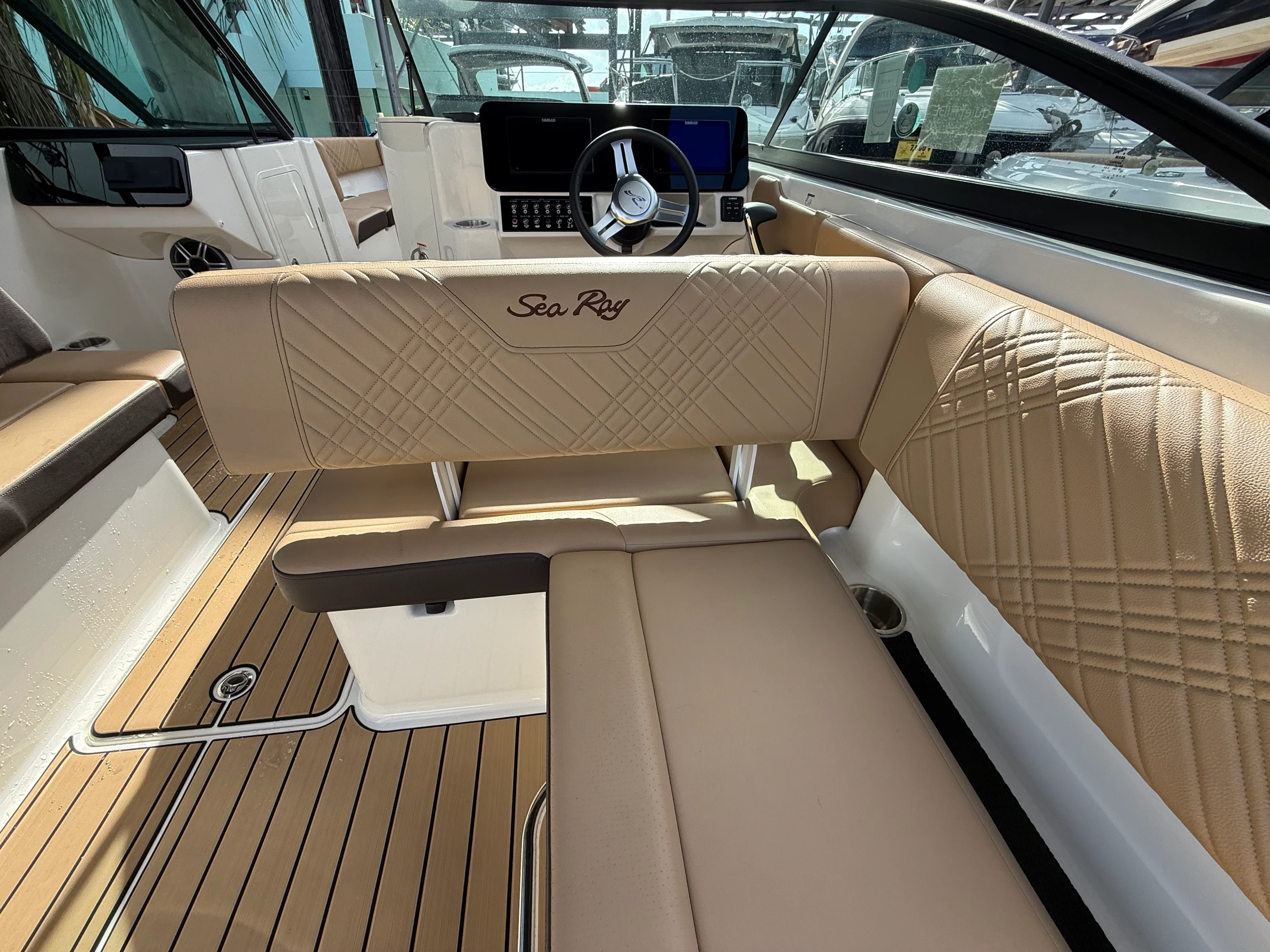 2026 Sea Ray SDX 270 Outboard Image Thumbnail #15