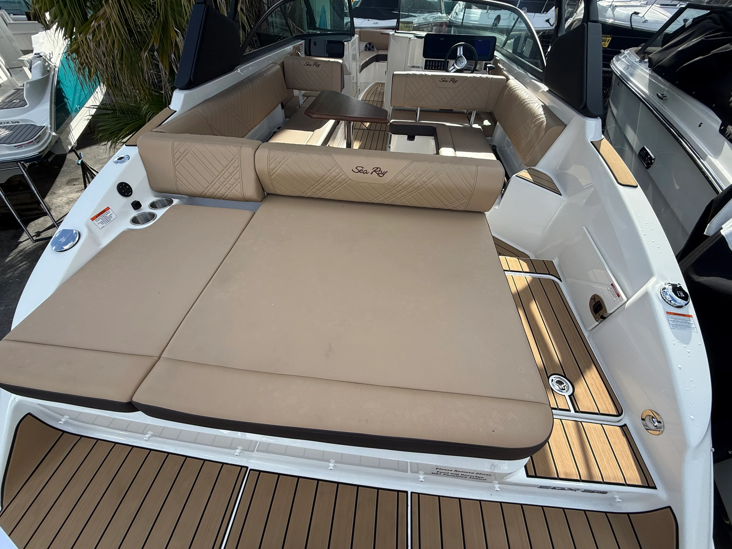 2026 Sea Ray SDX 270 Outboard Image Thumbnail #12