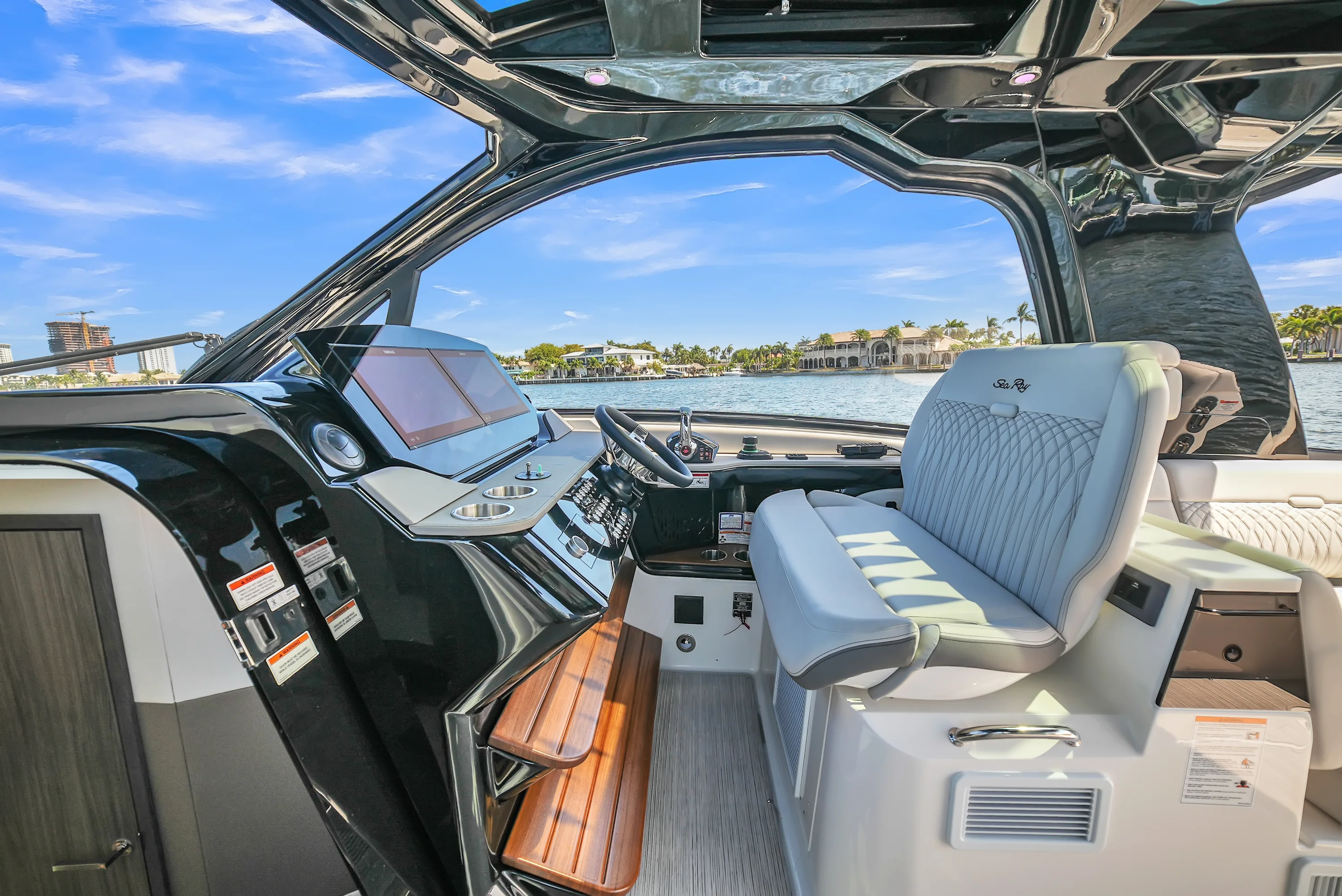 2026 Sea Ray Sundancer 370 Outboard Image Thumbnail #34