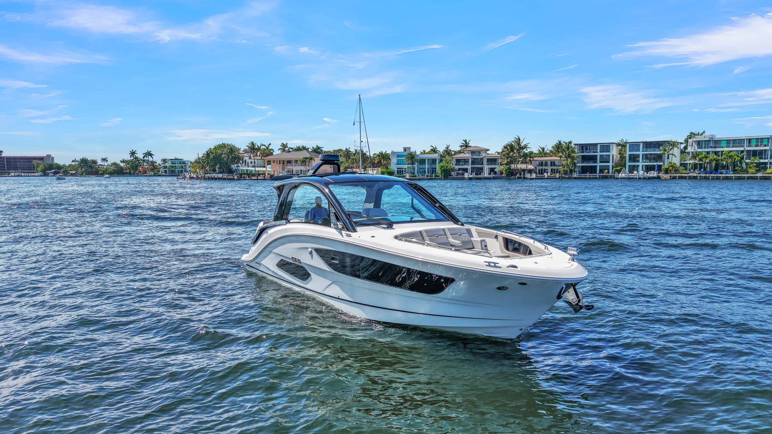 2026 Sea Ray Sundancer 370 Outboard Image Thumbnail #3