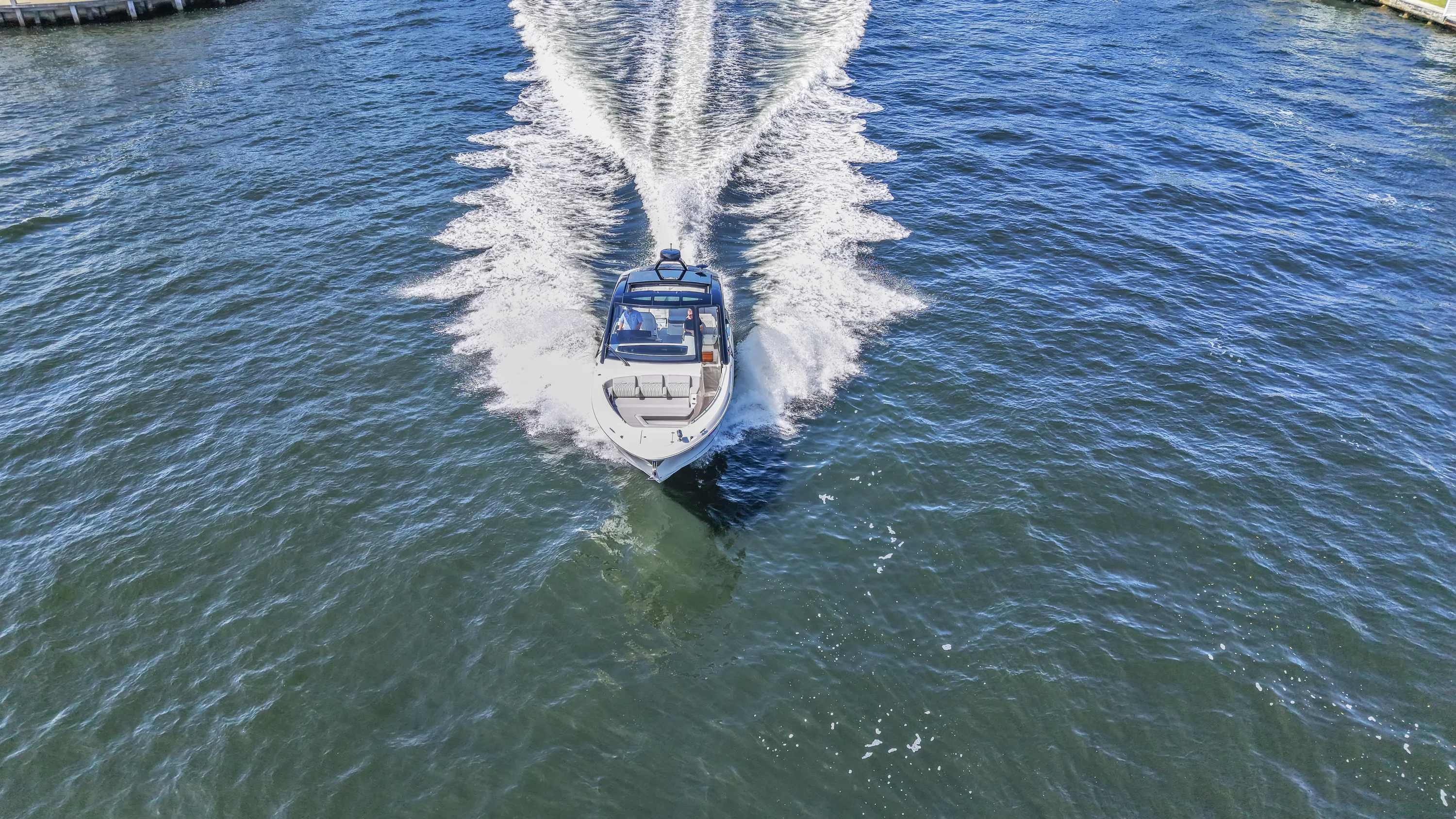 2026 Sea Ray Sundancer 370 Outboard Image Thumbnail #6