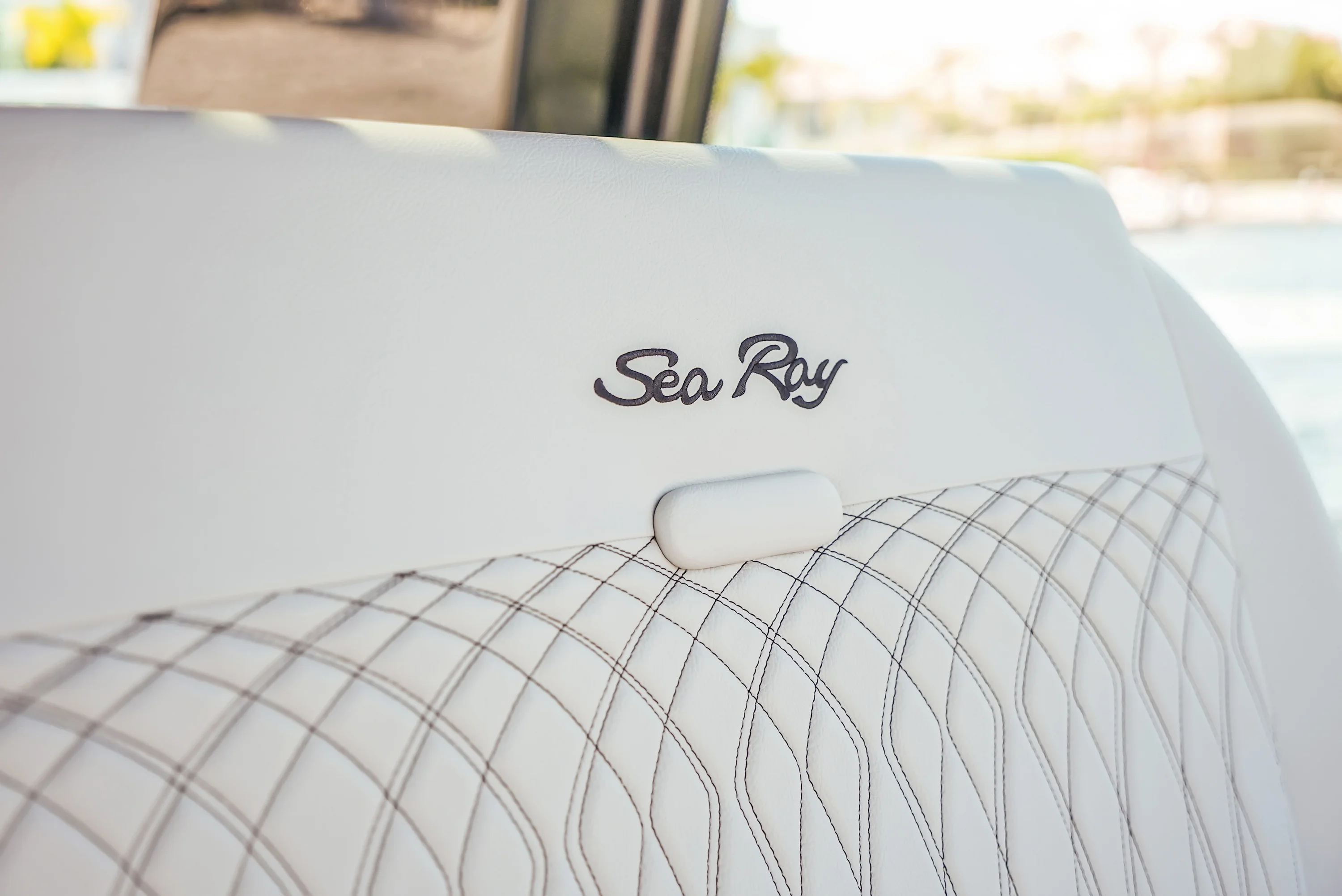 2026 Sea Ray Sundancer 370 Outboard Image Thumbnail #43