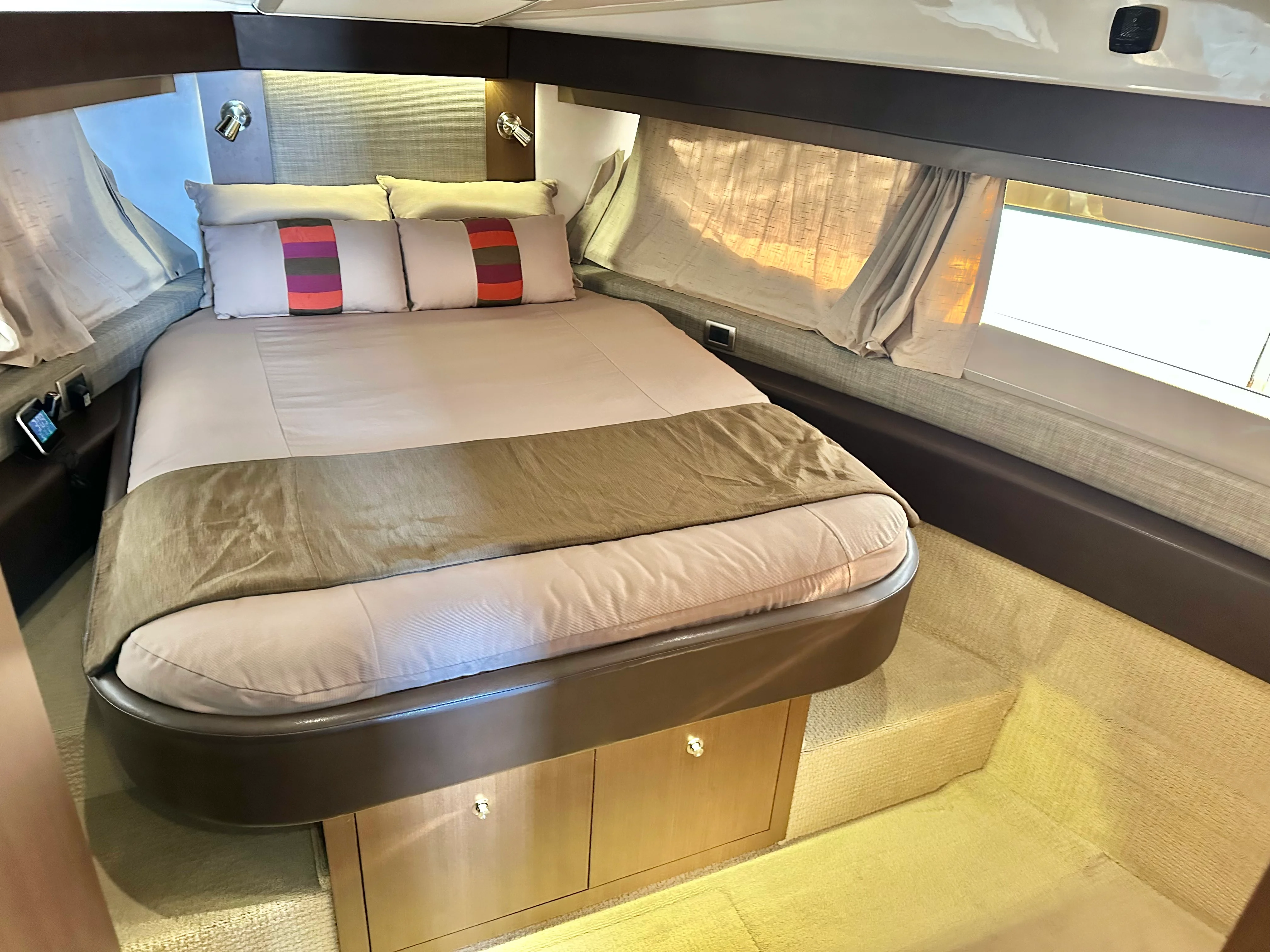 2016 Sea Ray 400 SUNDANCER Image Thumbnail #27