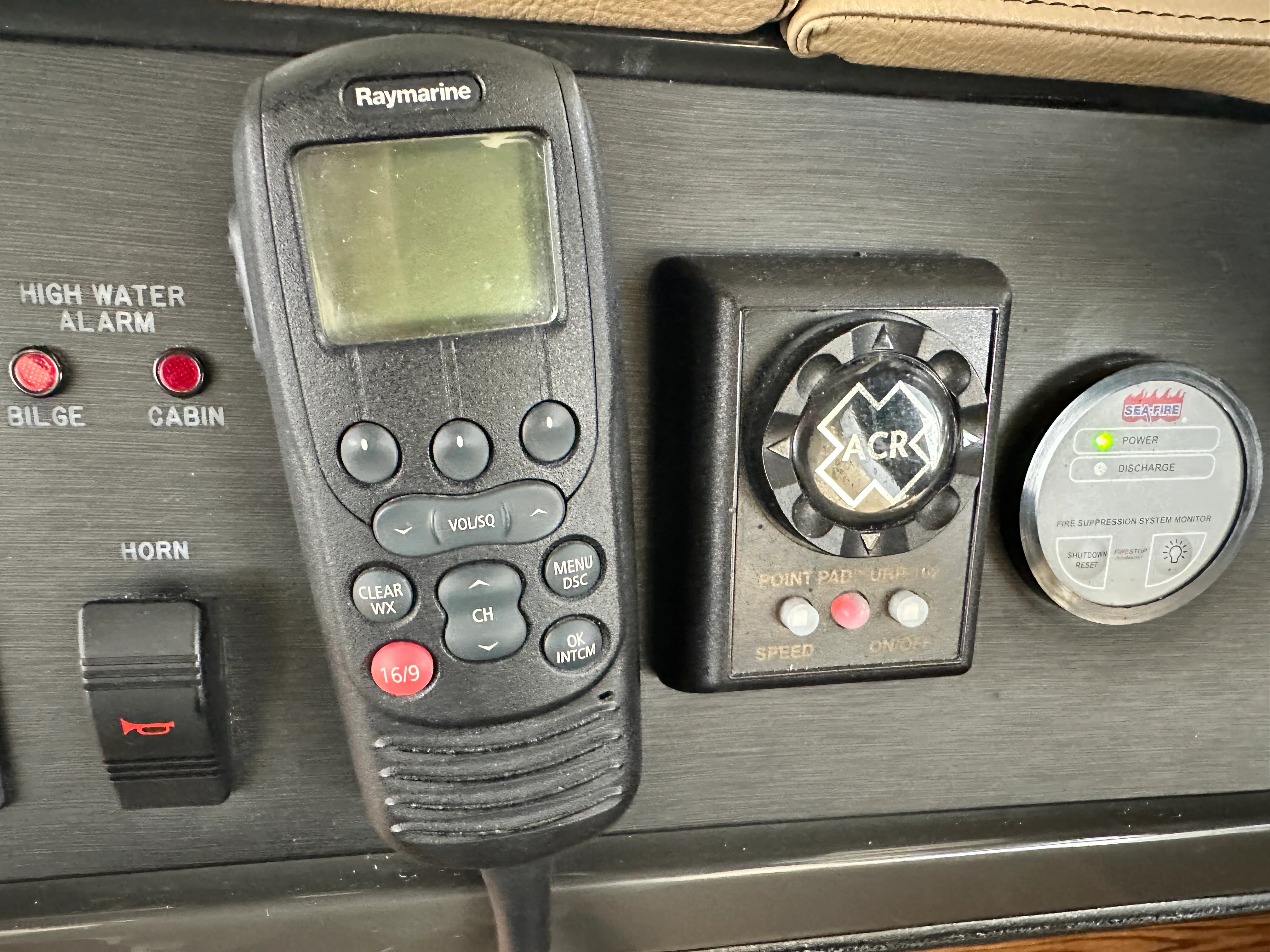 2016 Sea Ray 400 SUNDANCER Image Thumbnail #22