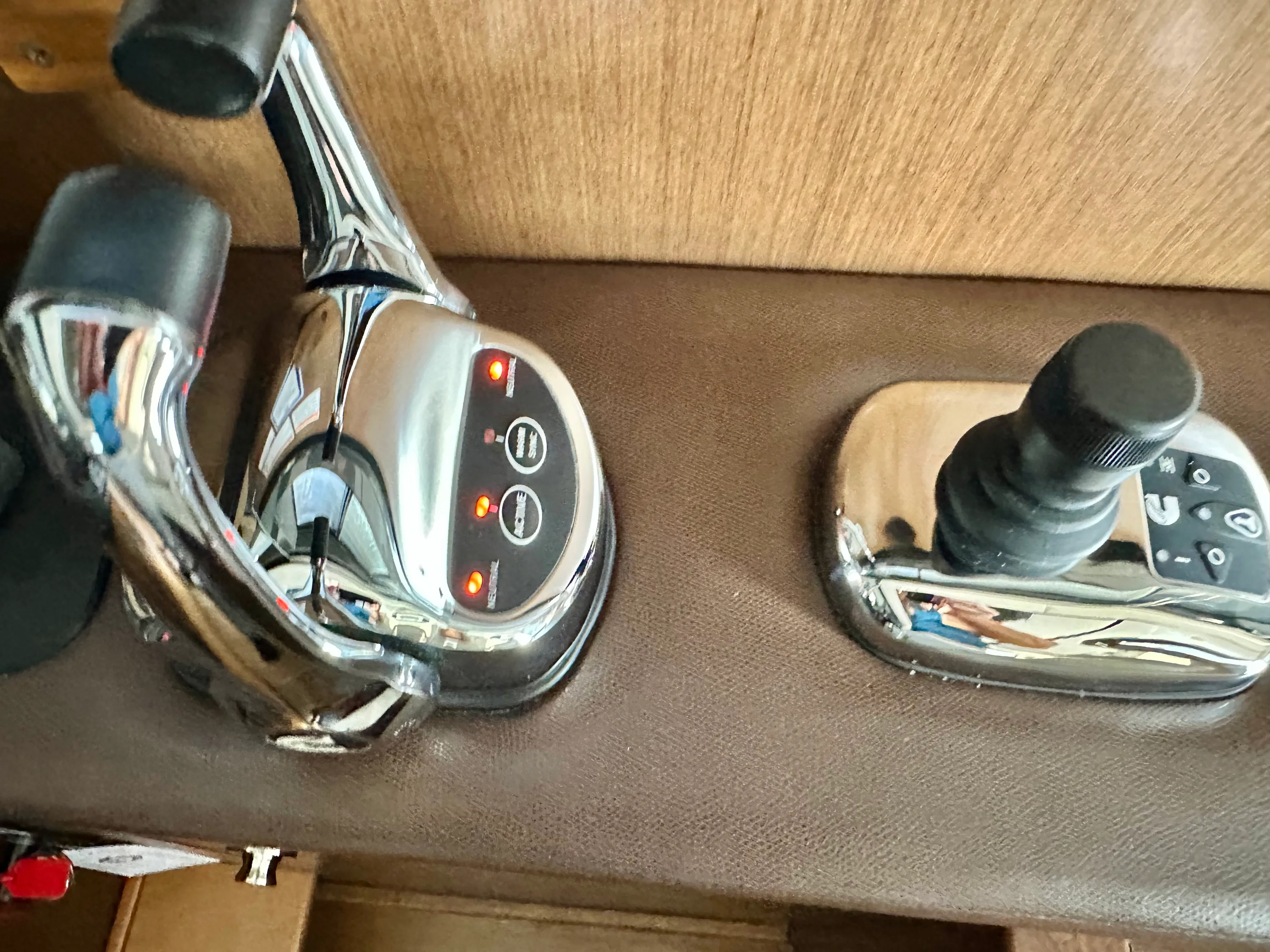 2016 Sea Ray 400 SUNDANCER Image Thumbnail #25