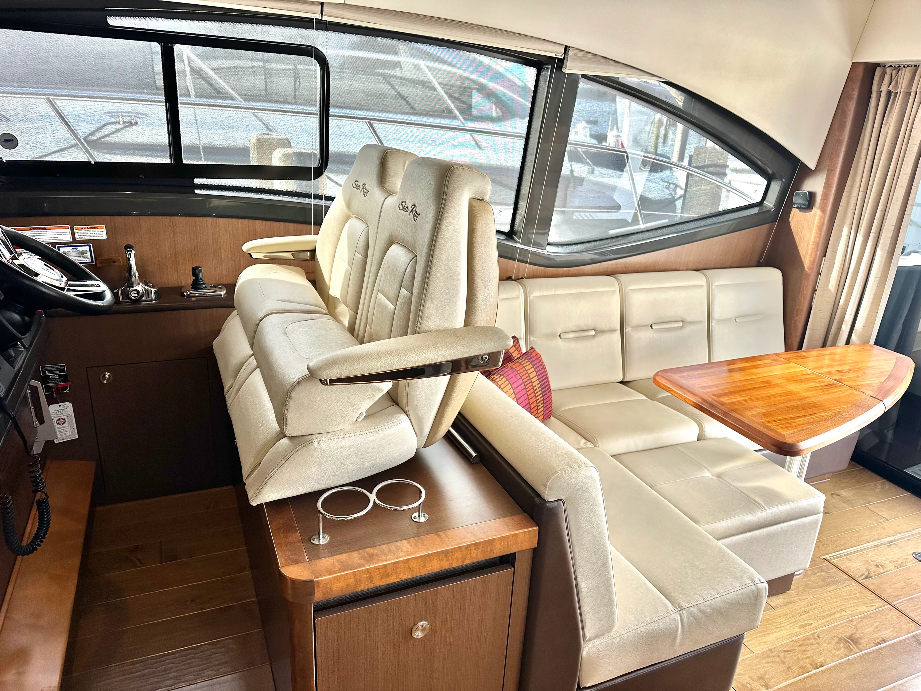 2016 Sea Ray 400 SUNDANCER Image Thumbnail #18