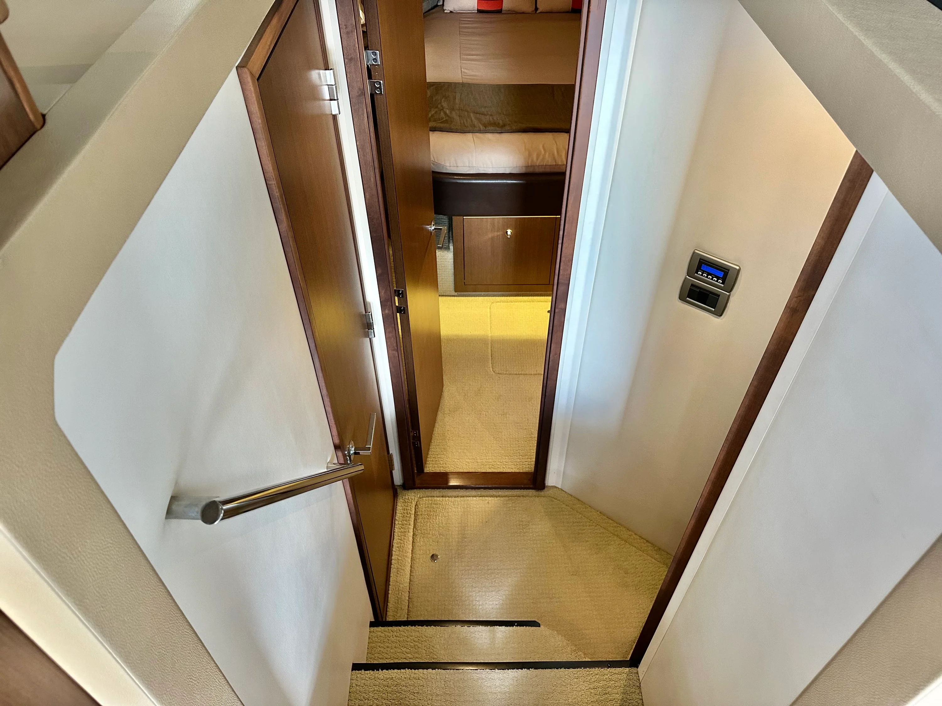 2016 Sea Ray 400 SUNDANCER Image Thumbnail #26