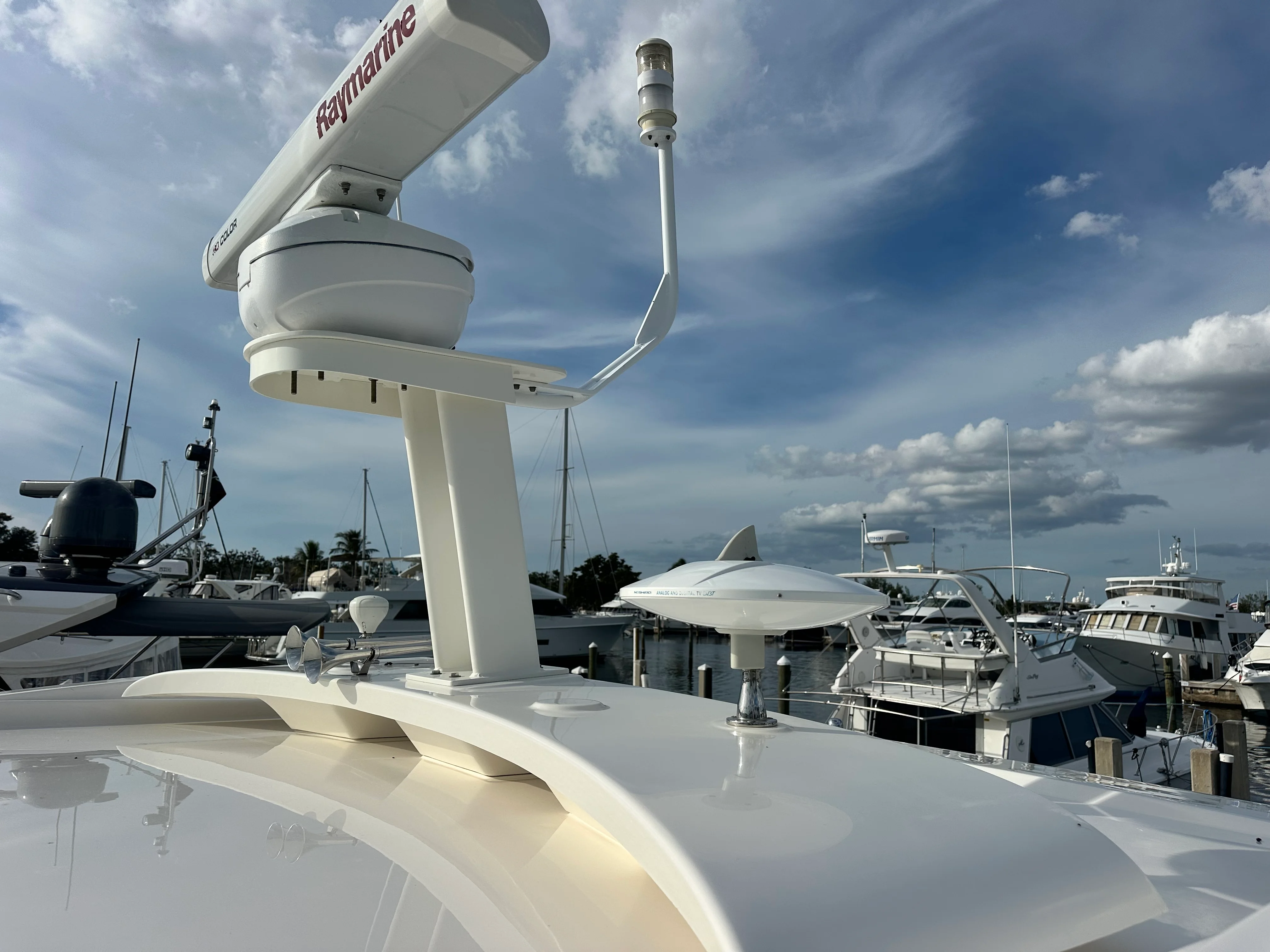 2016 Sea Ray 400 SUNDANCER Image Thumbnail #52