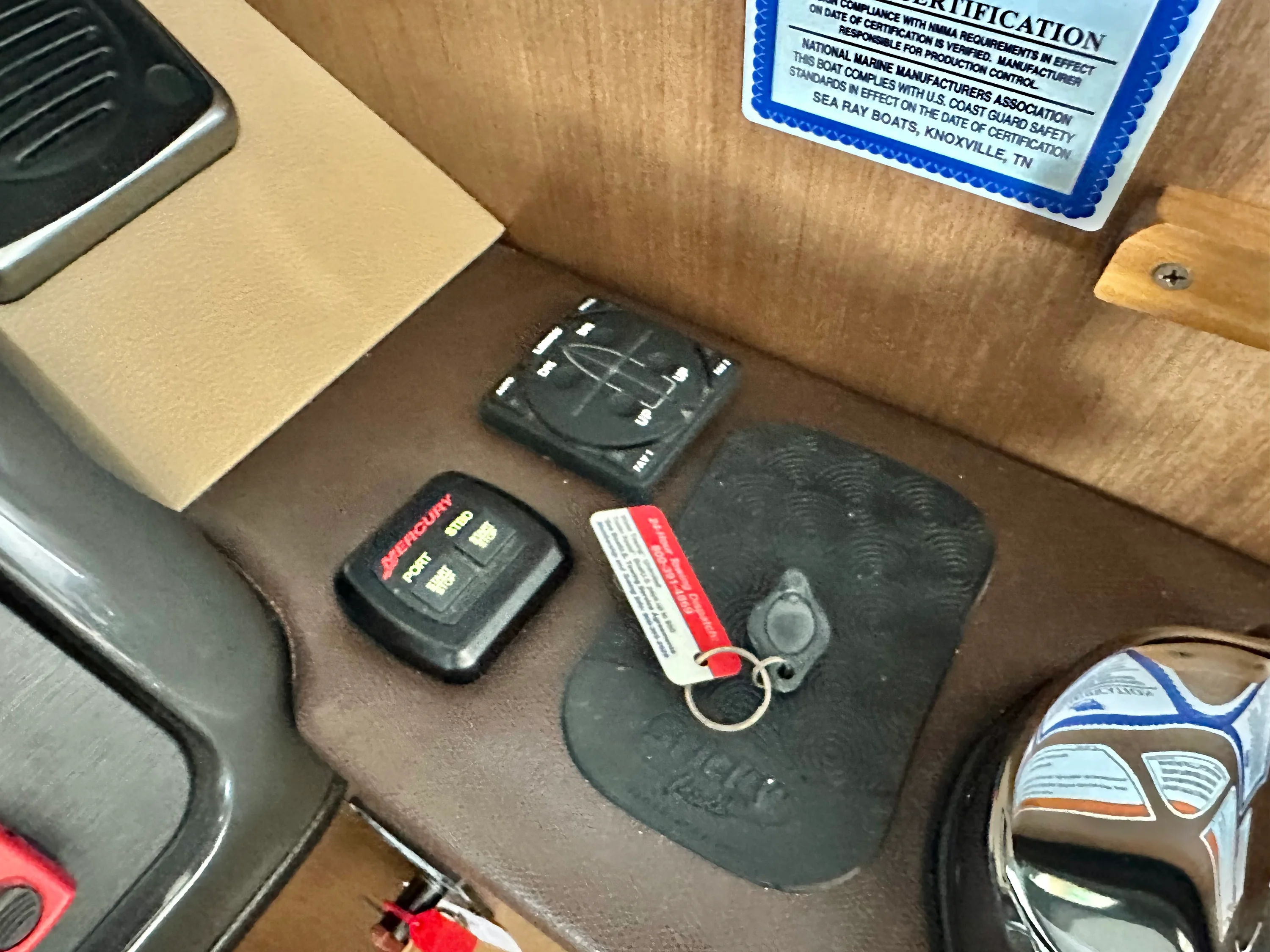 2016 Sea Ray 400 SUNDANCER Image Thumbnail #24