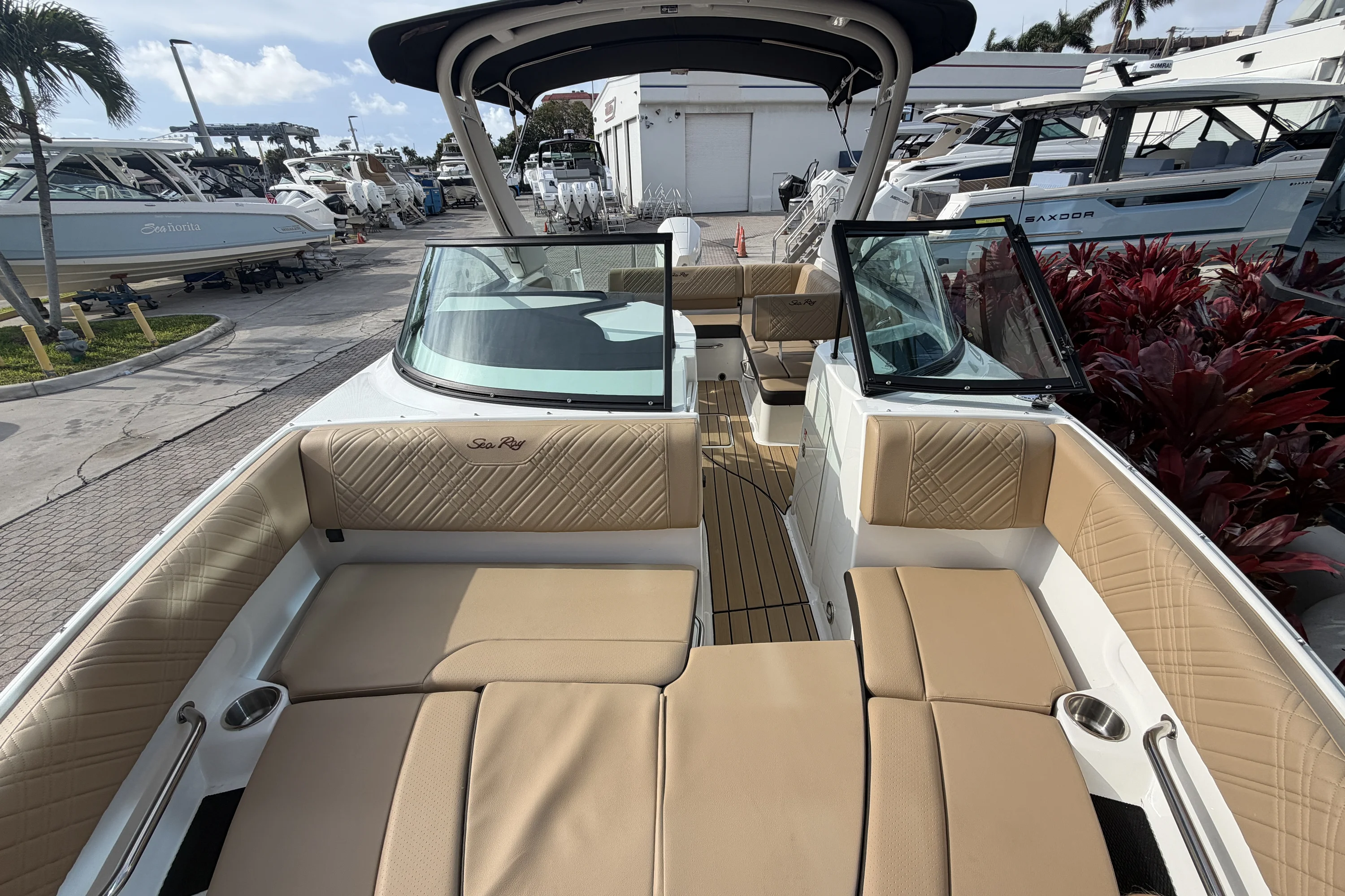 2026 Sea Ray SDX 230 Outboard Image Thumbnail #23