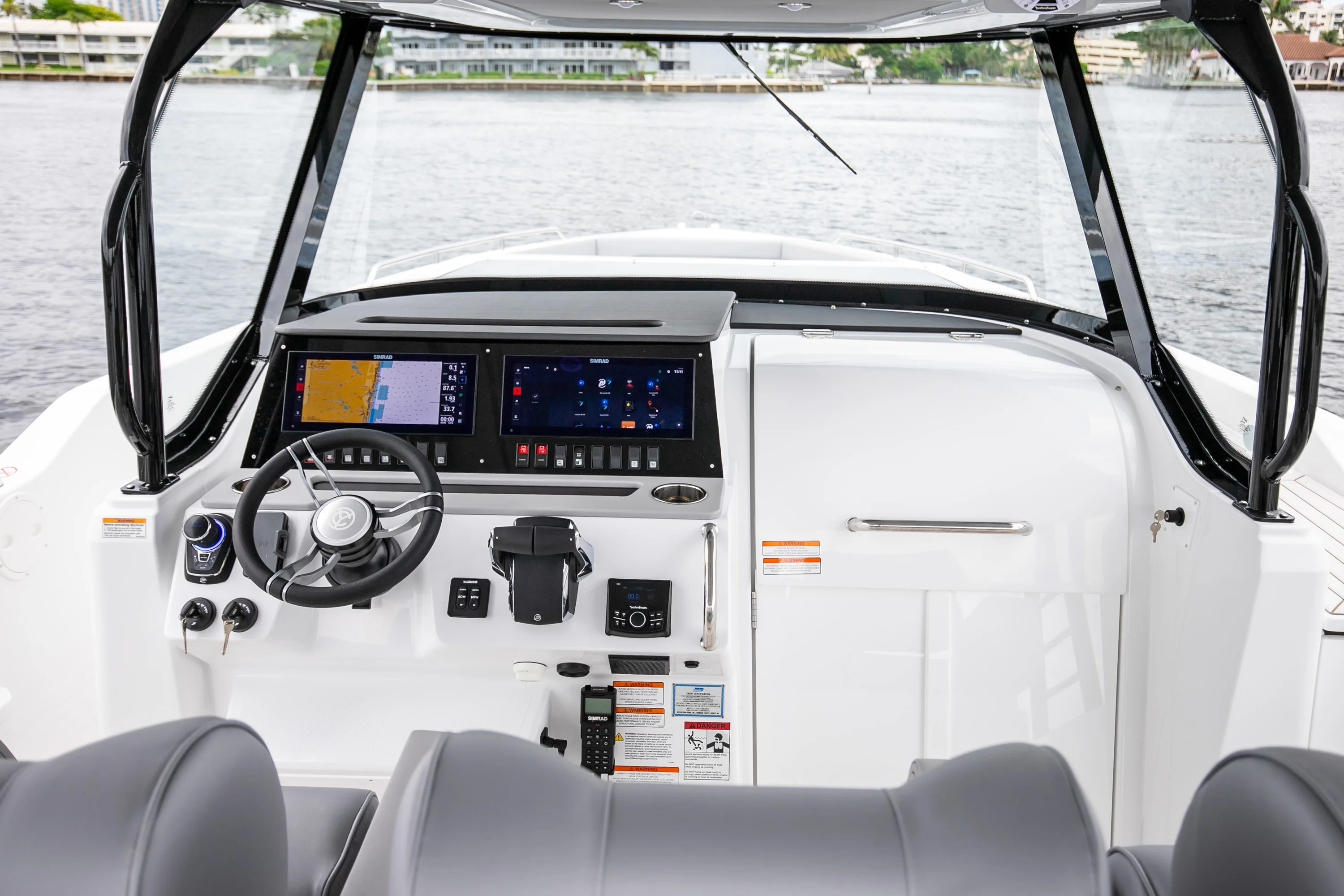 2026 Cruisers Yachts 38 VTR Image Thumbnail #43