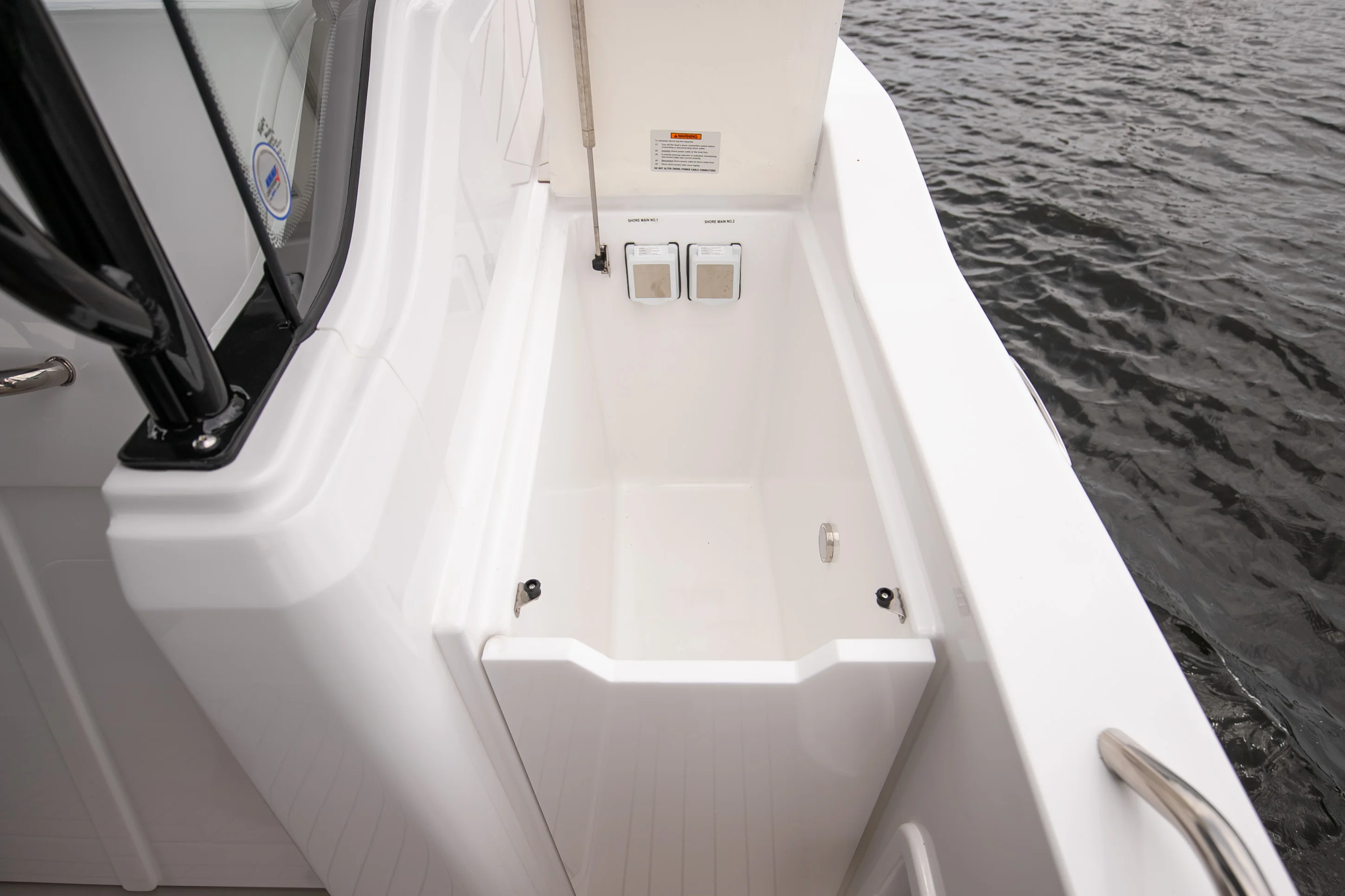 2026 Cruisers Yachts 38 VTR Image Thumbnail #25