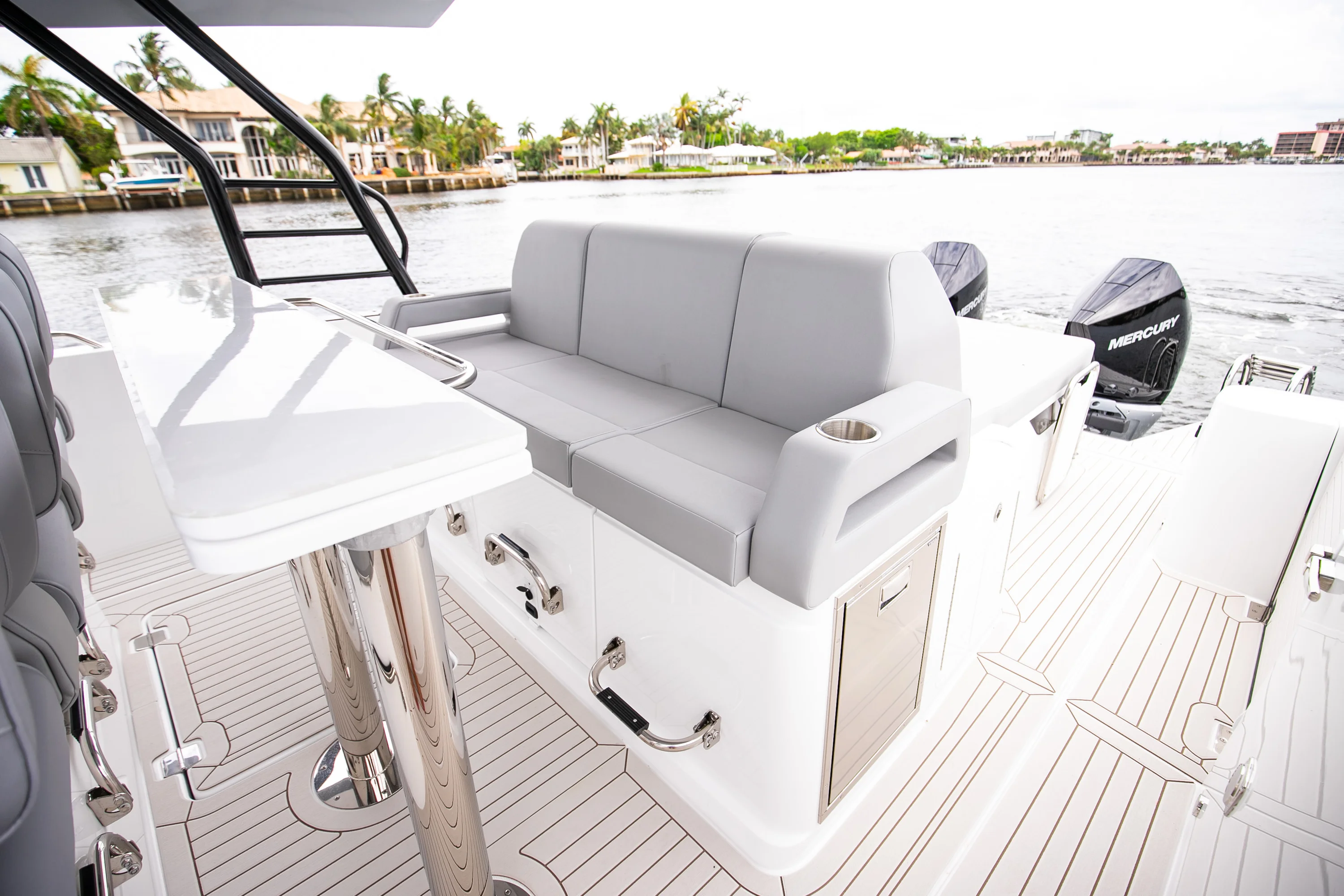 2026 Cruisers Yachts 38 VTR Image Thumbnail #36