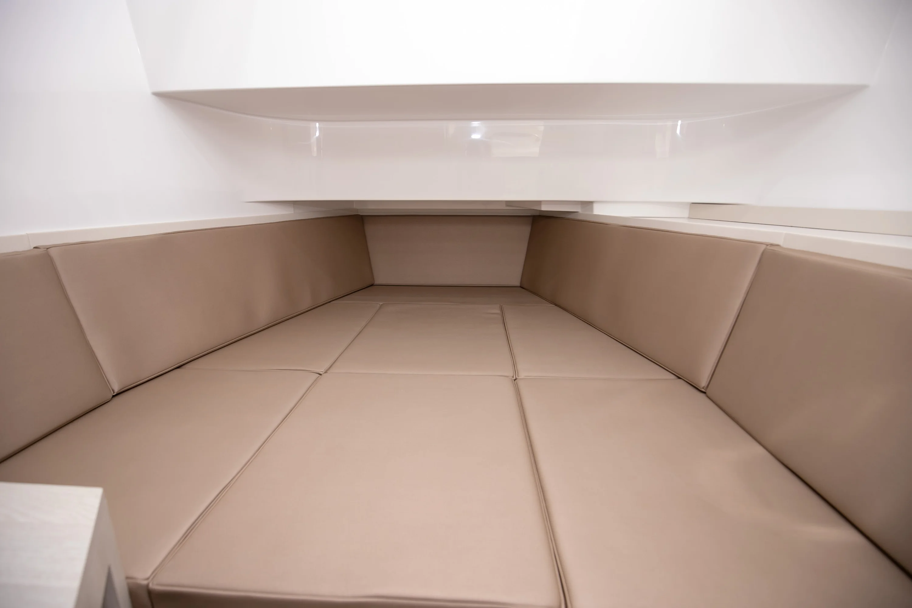 2026 Cruisers Yachts 38 VTR Image Thumbnail #61