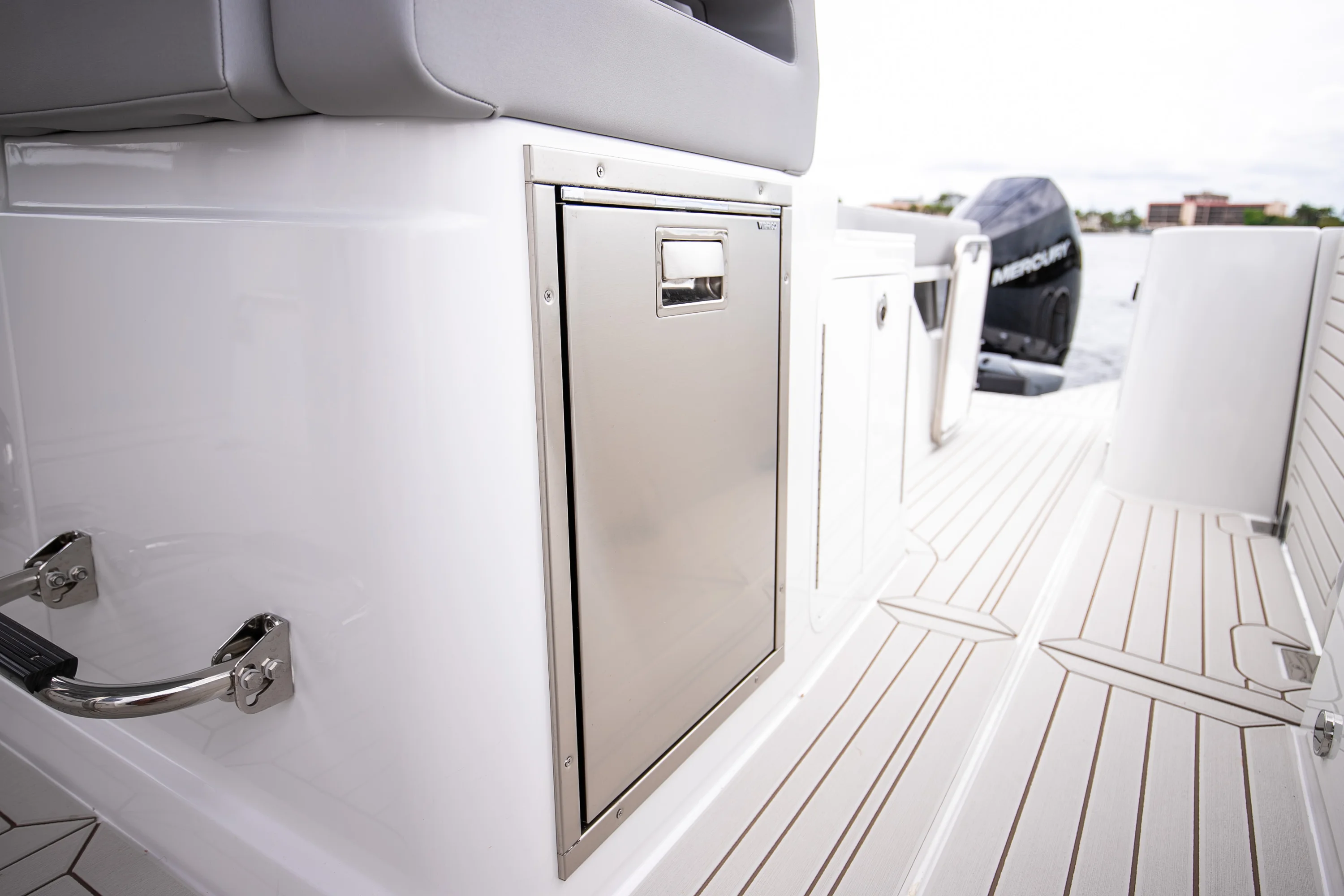 2026 Cruisers Yachts 38 VTR Image Thumbnail #37