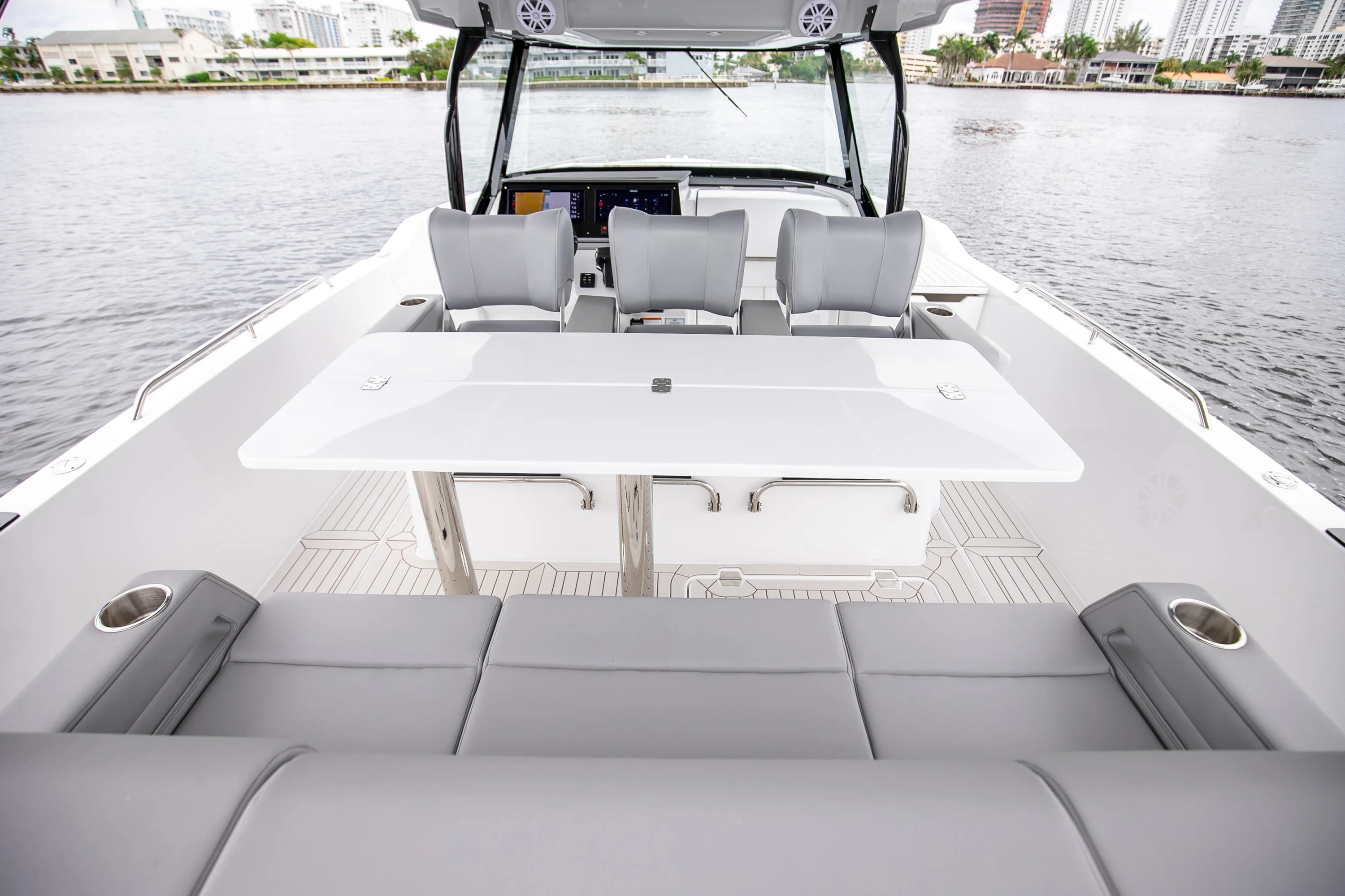 2026 Cruisers Yachts 38 VTR Image Thumbnail #48