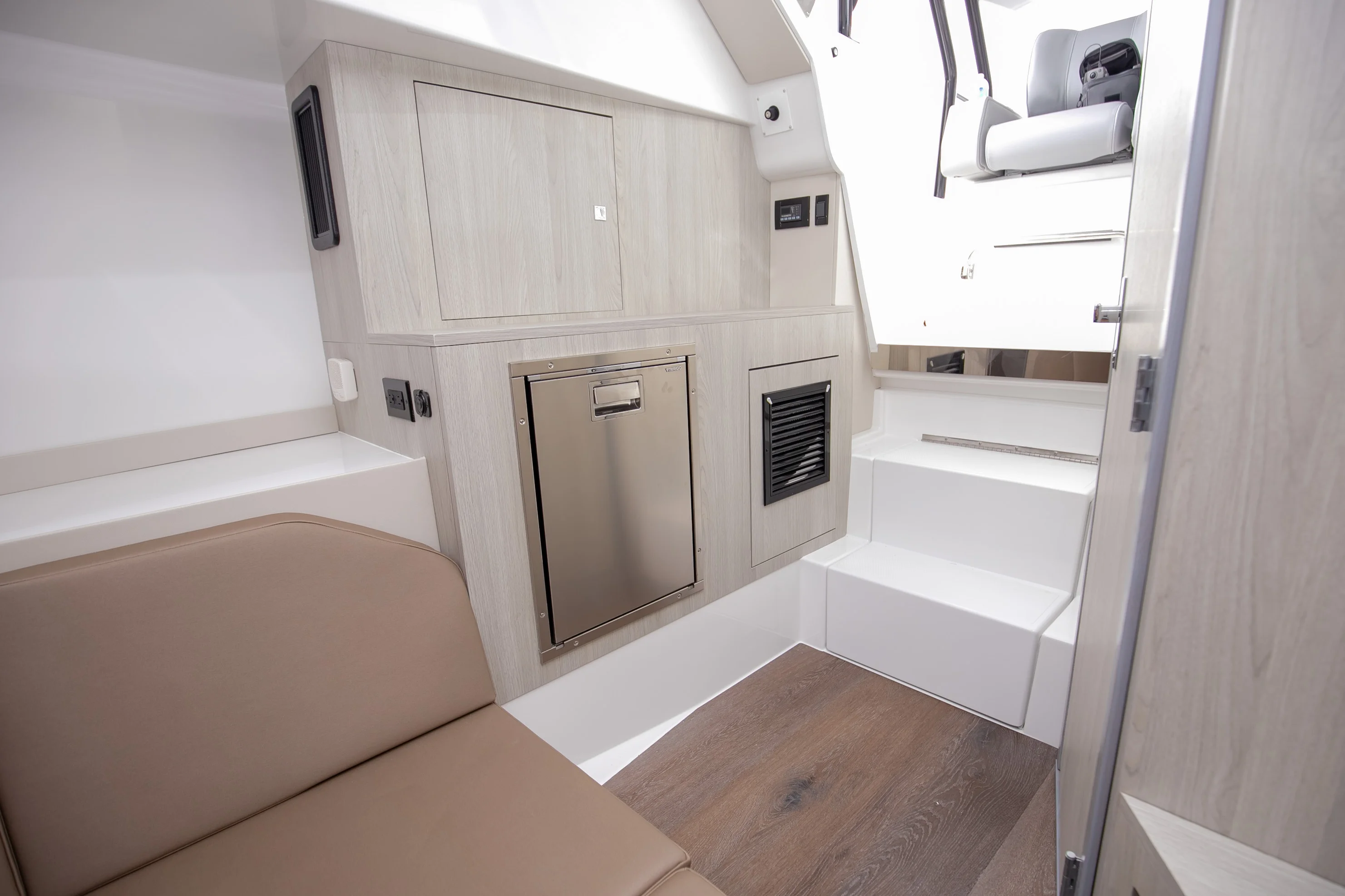 2026 Cruisers Yachts 38 VTR Image Thumbnail #63