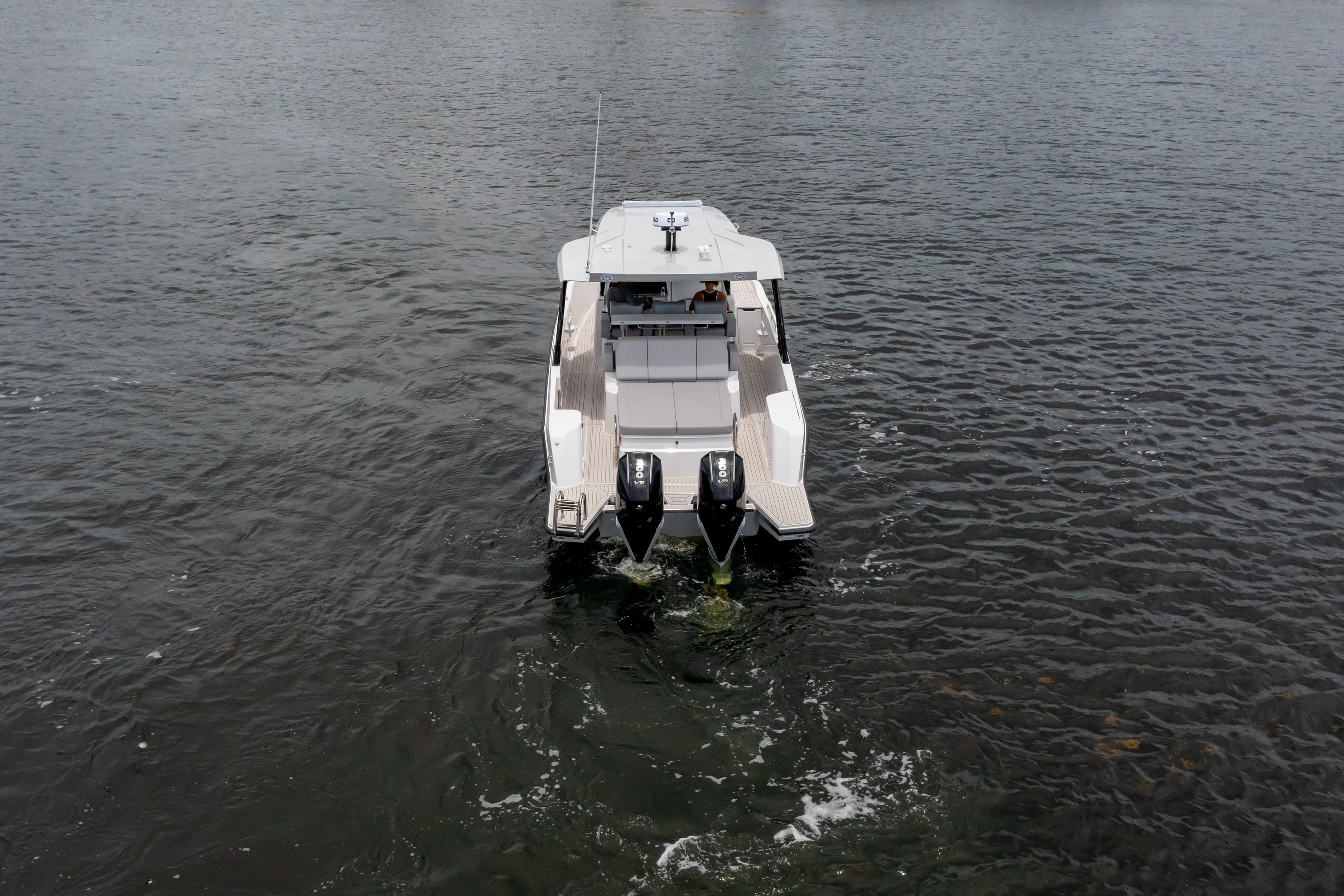 2026 Cruisers Yachts 38 VTR Image Thumbnail #2