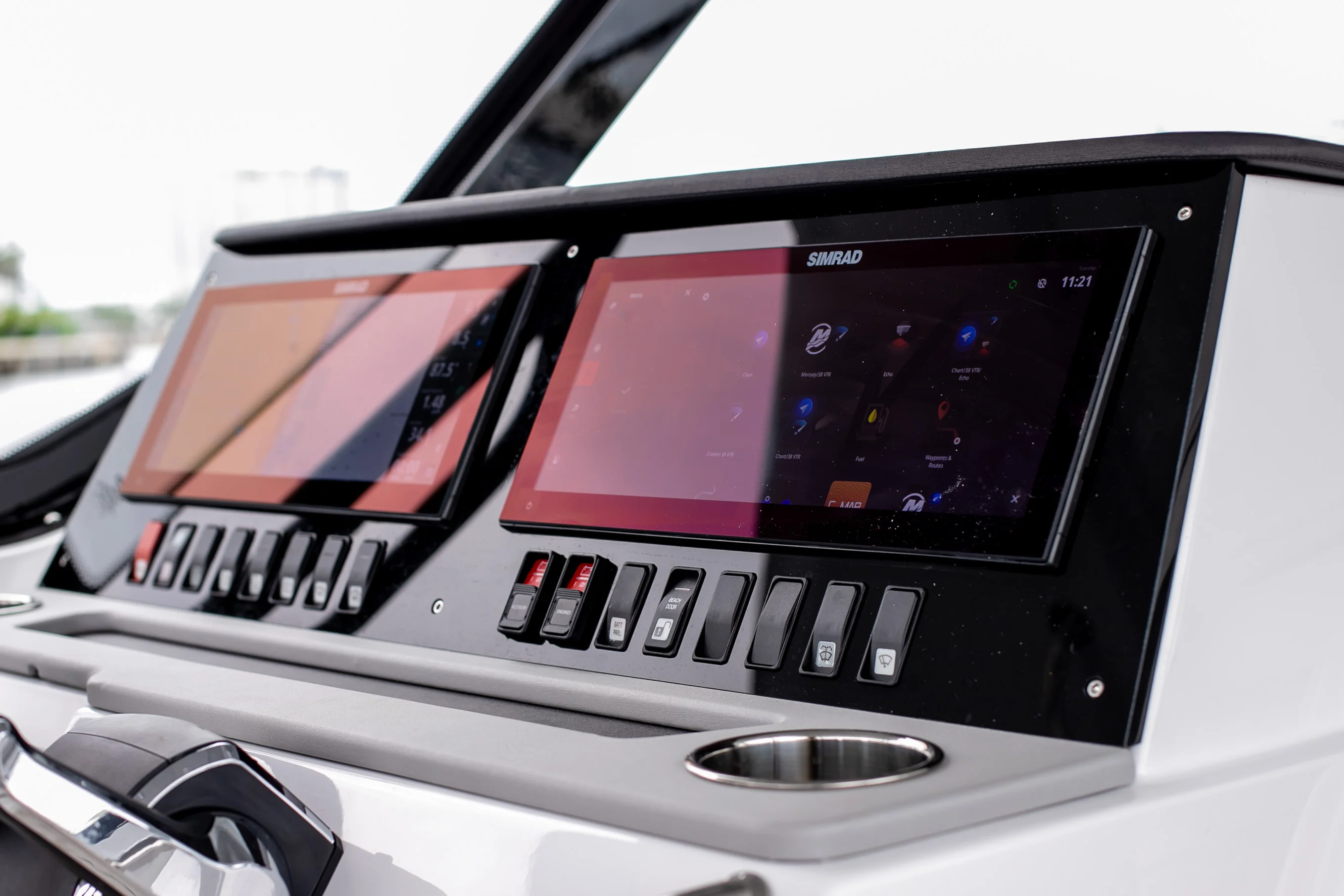 2026 Cruisers Yachts 38 VTR Image Thumbnail #57