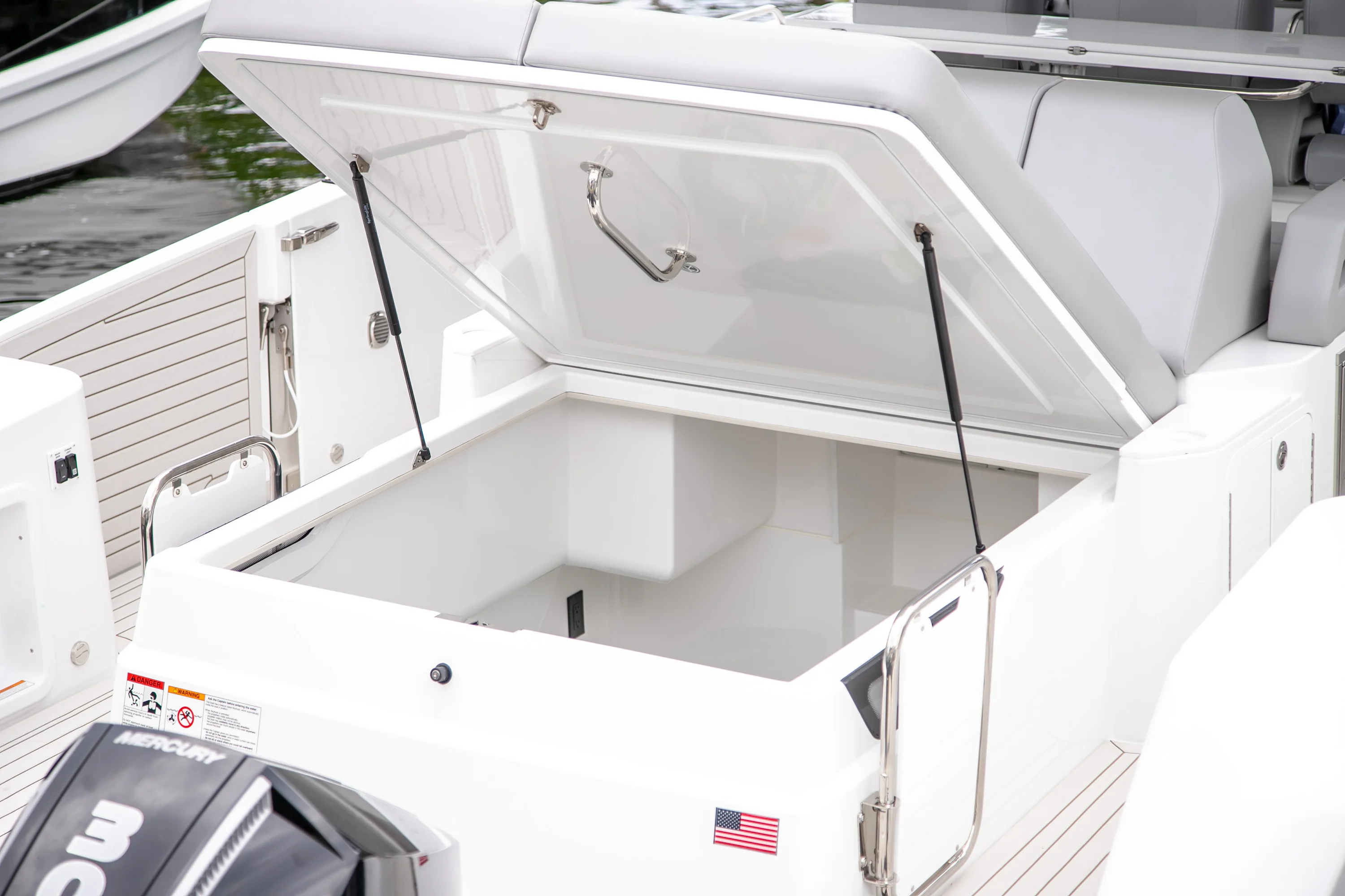 2026 Cruisers Yachts 38 VTR Image Thumbnail #70