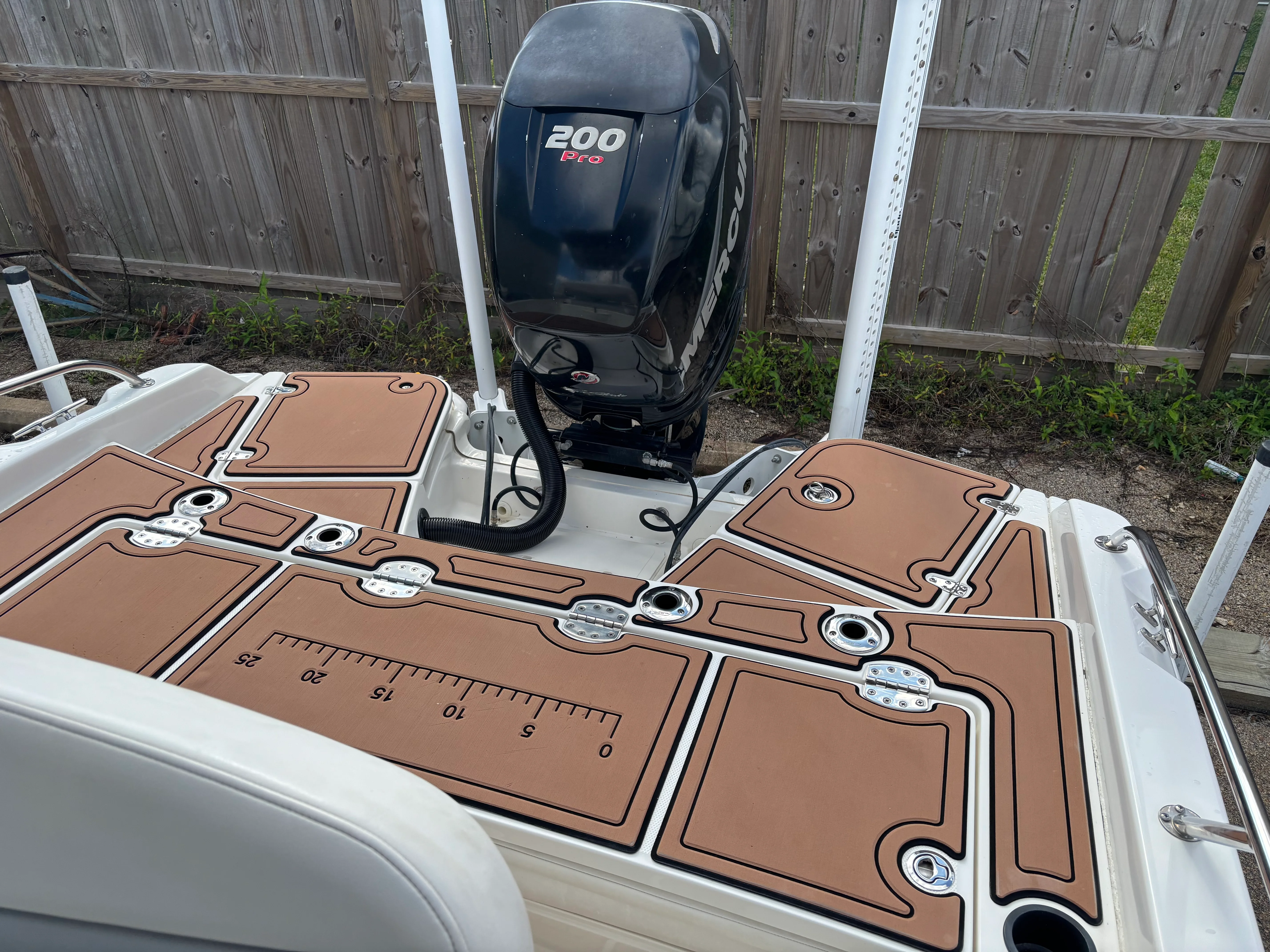 2016 Boston Whaler 210 DAUNTLESS Image Thumbnail #6