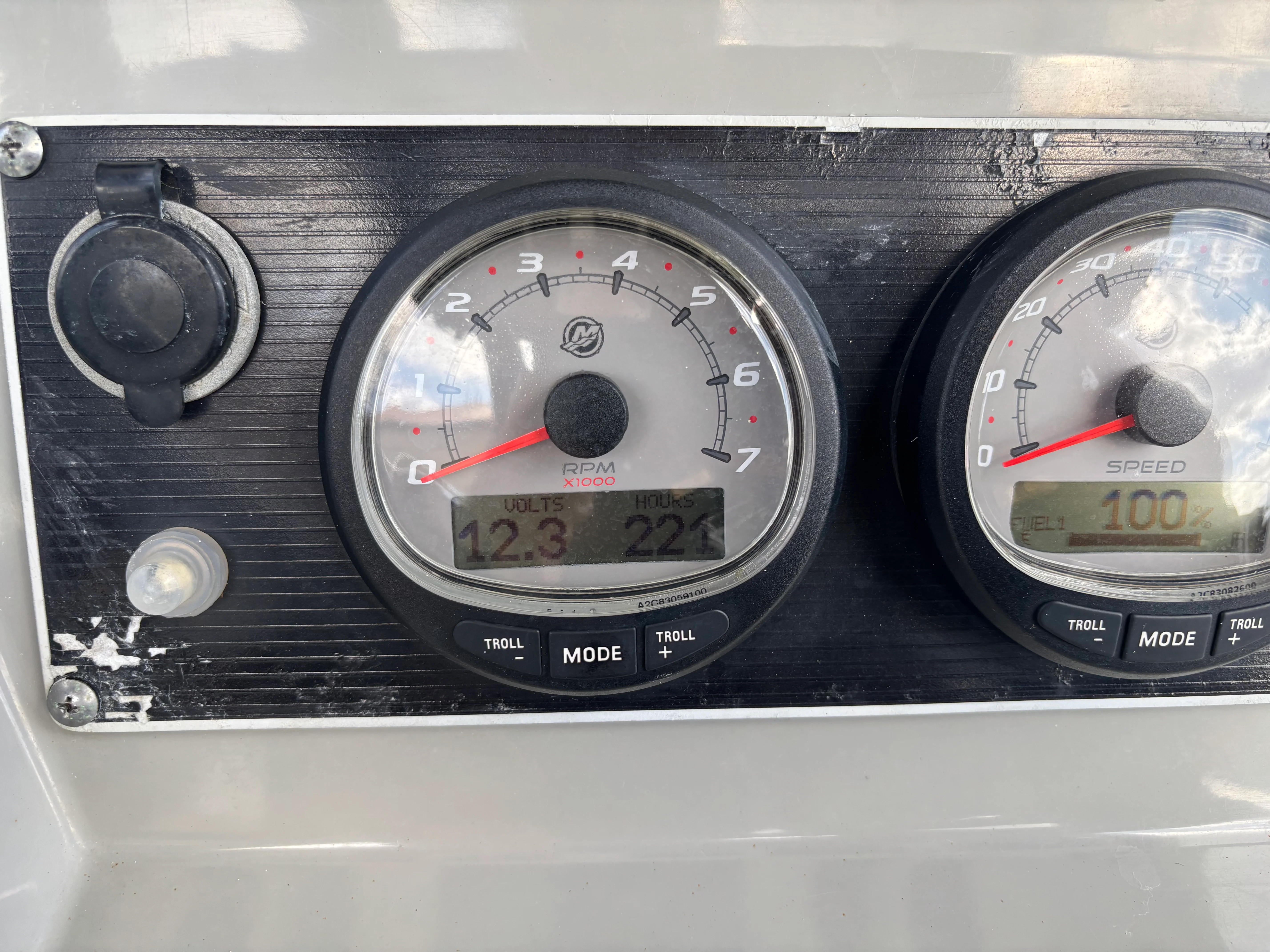 2016 Boston Whaler 210 DAUNTLESS Image Thumbnail #14