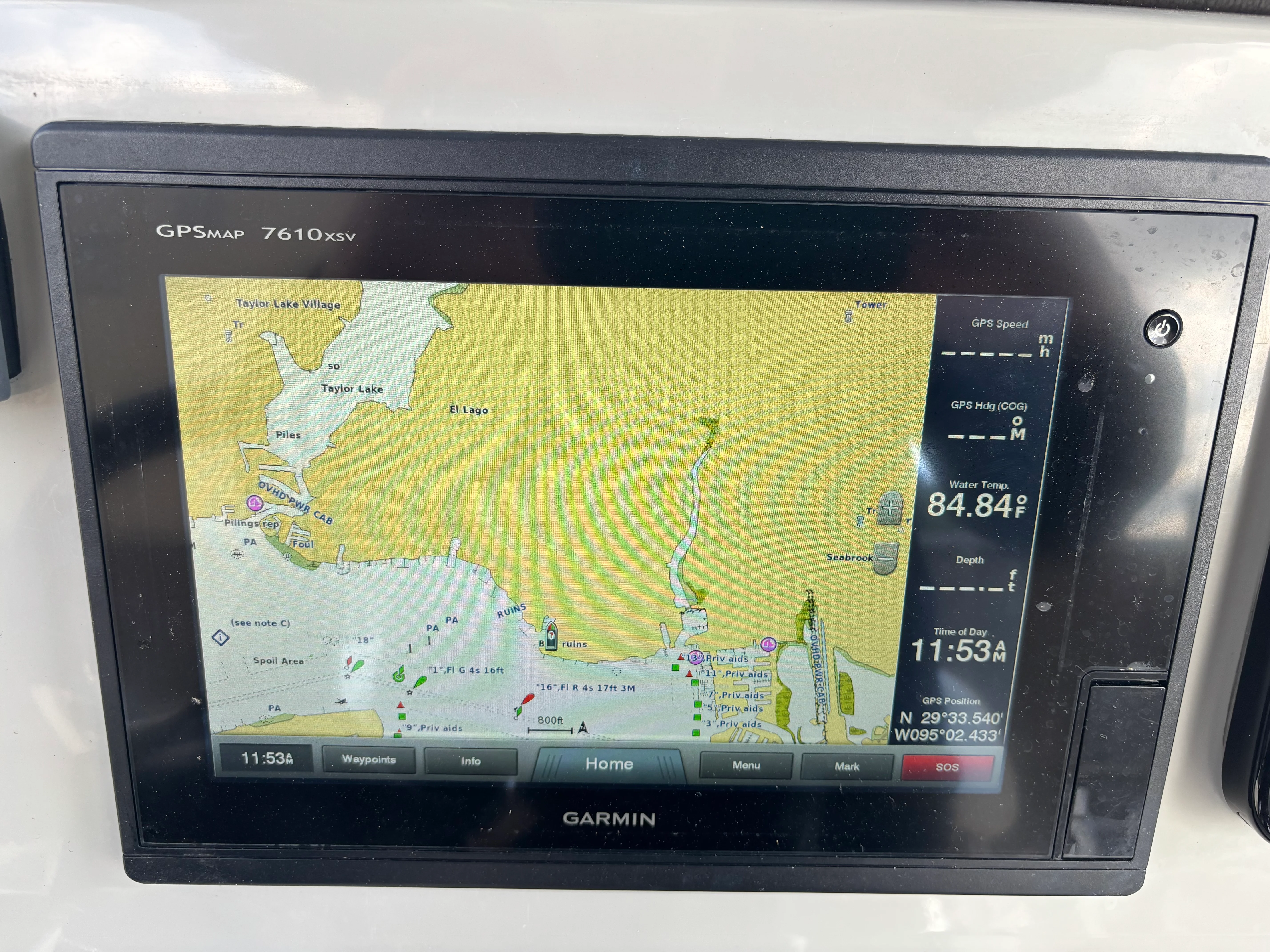 2016 Boston Whaler 210 DAUNTLESS Image Thumbnail #15