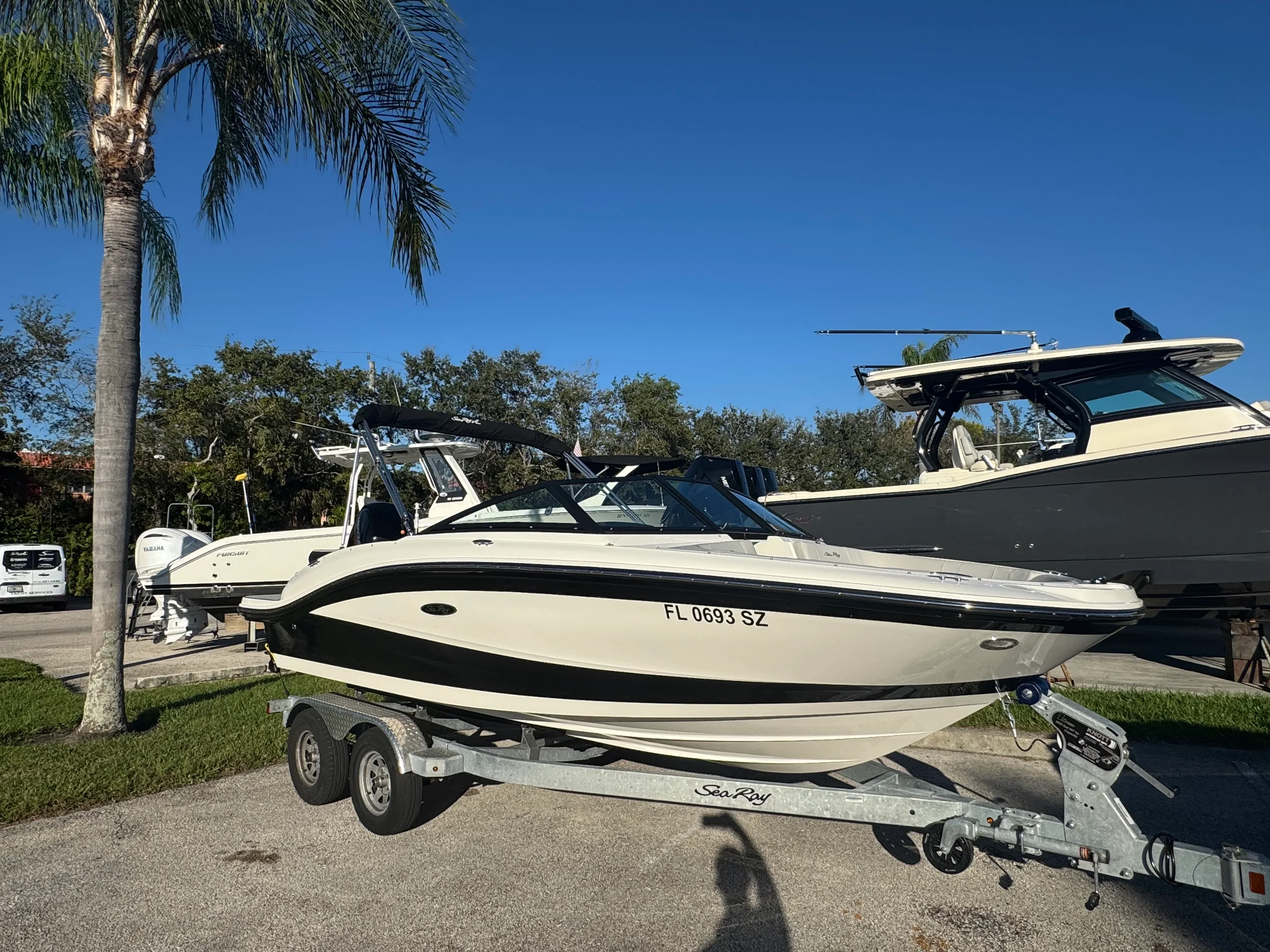 2021 Sea Ray SPX 190 OUTBOARD Image Thumbnail #1