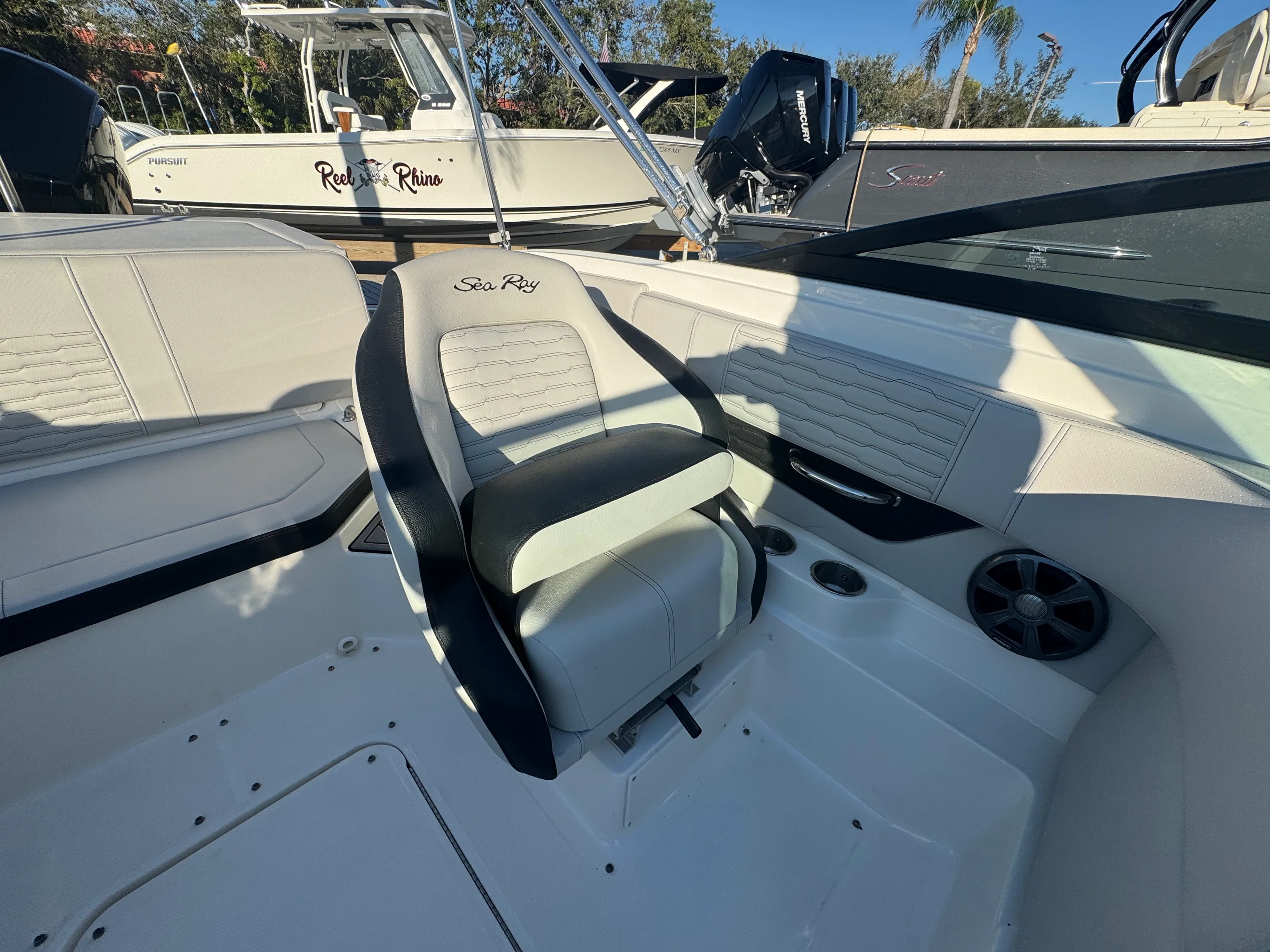 2021 Sea Ray SPX 190 OUTBOARD Image Thumbnail #12