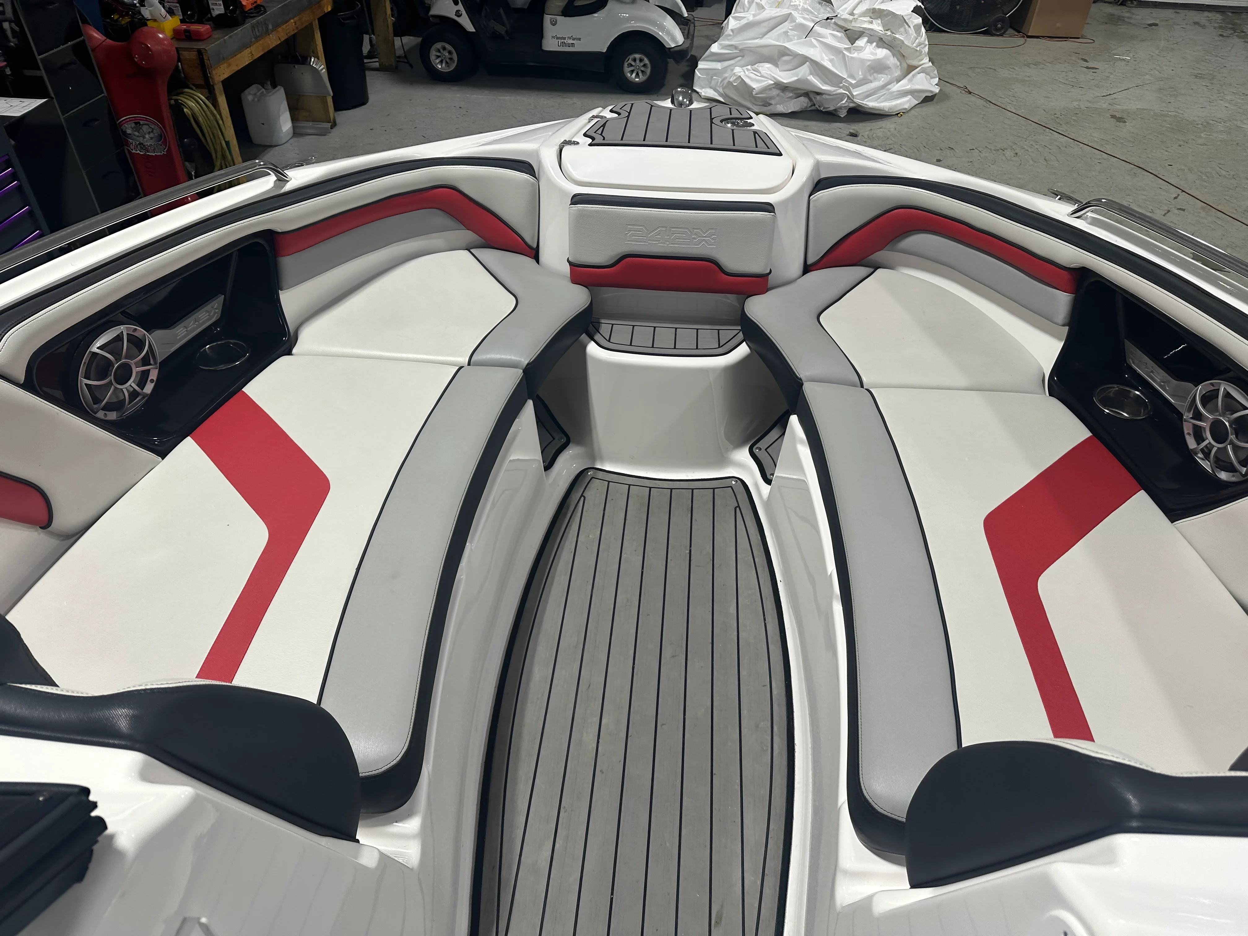 2018 Yamaha 242X Image Thumbnail #13