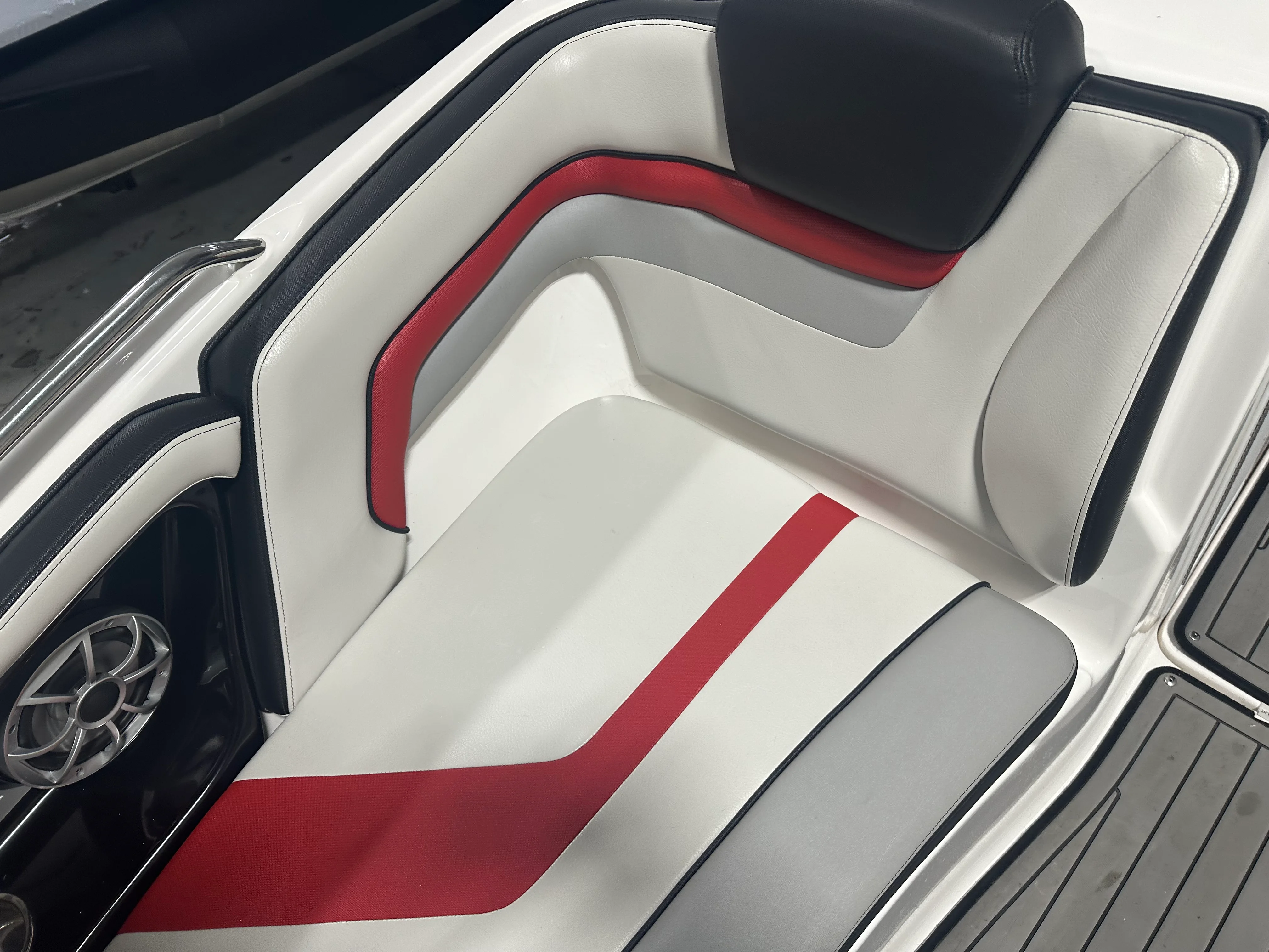 2018 Yamaha 242X Image Thumbnail #14