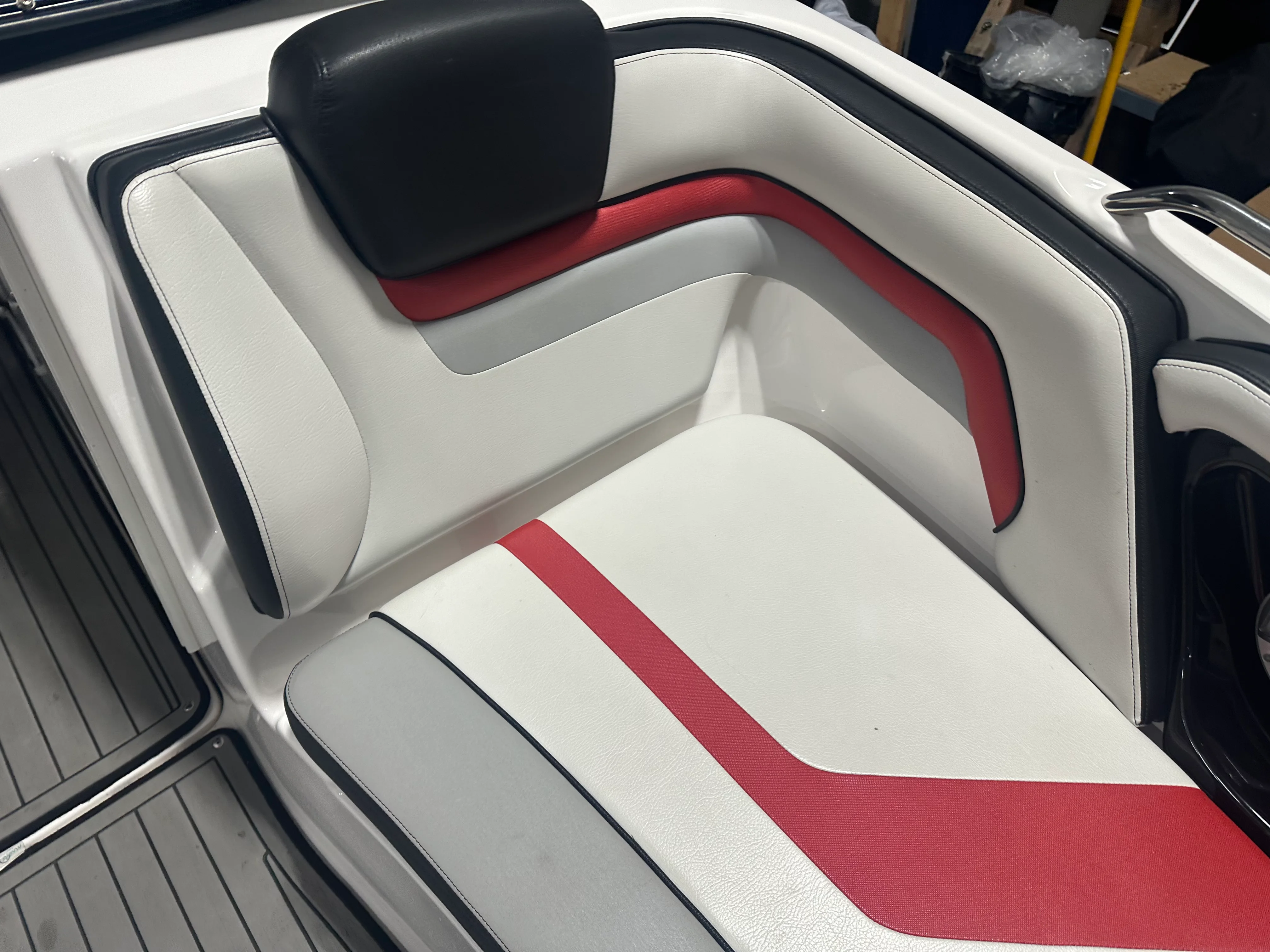 2018 Yamaha 242X Image Thumbnail #16