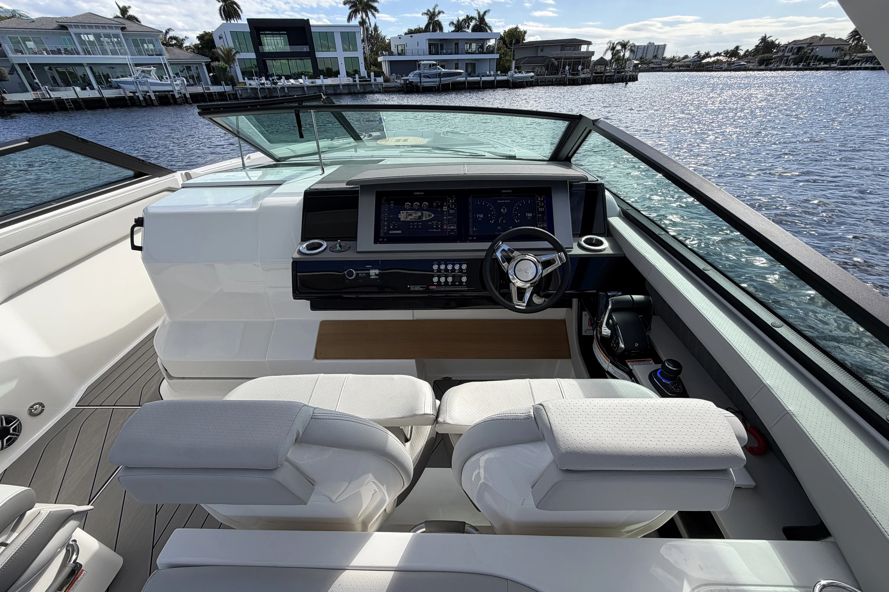 2026 Sea Ray SLX 400 Outboard Image Thumbnail #24