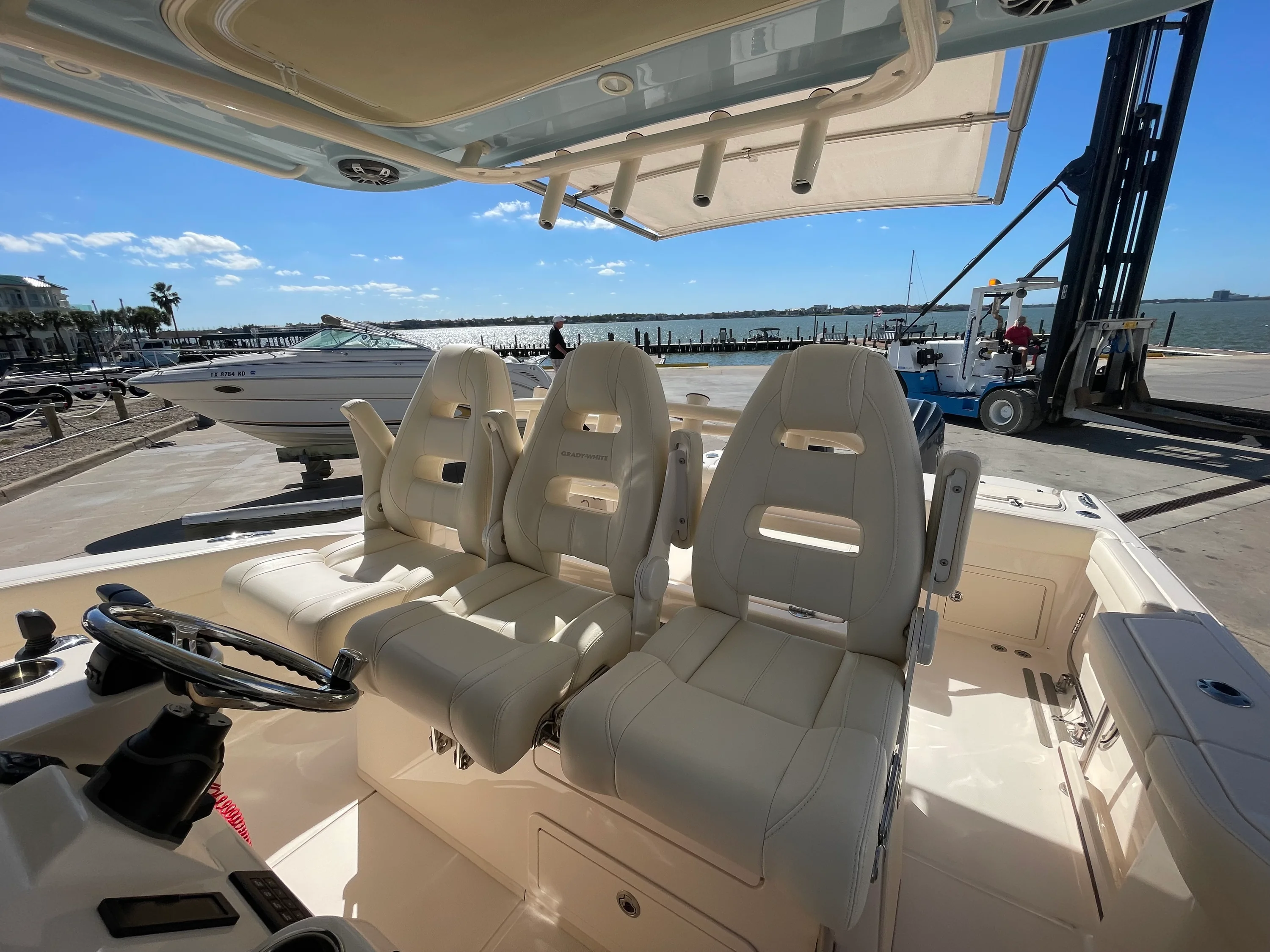 2023 Grady-White Canyon 326 Image Thumbnail #14