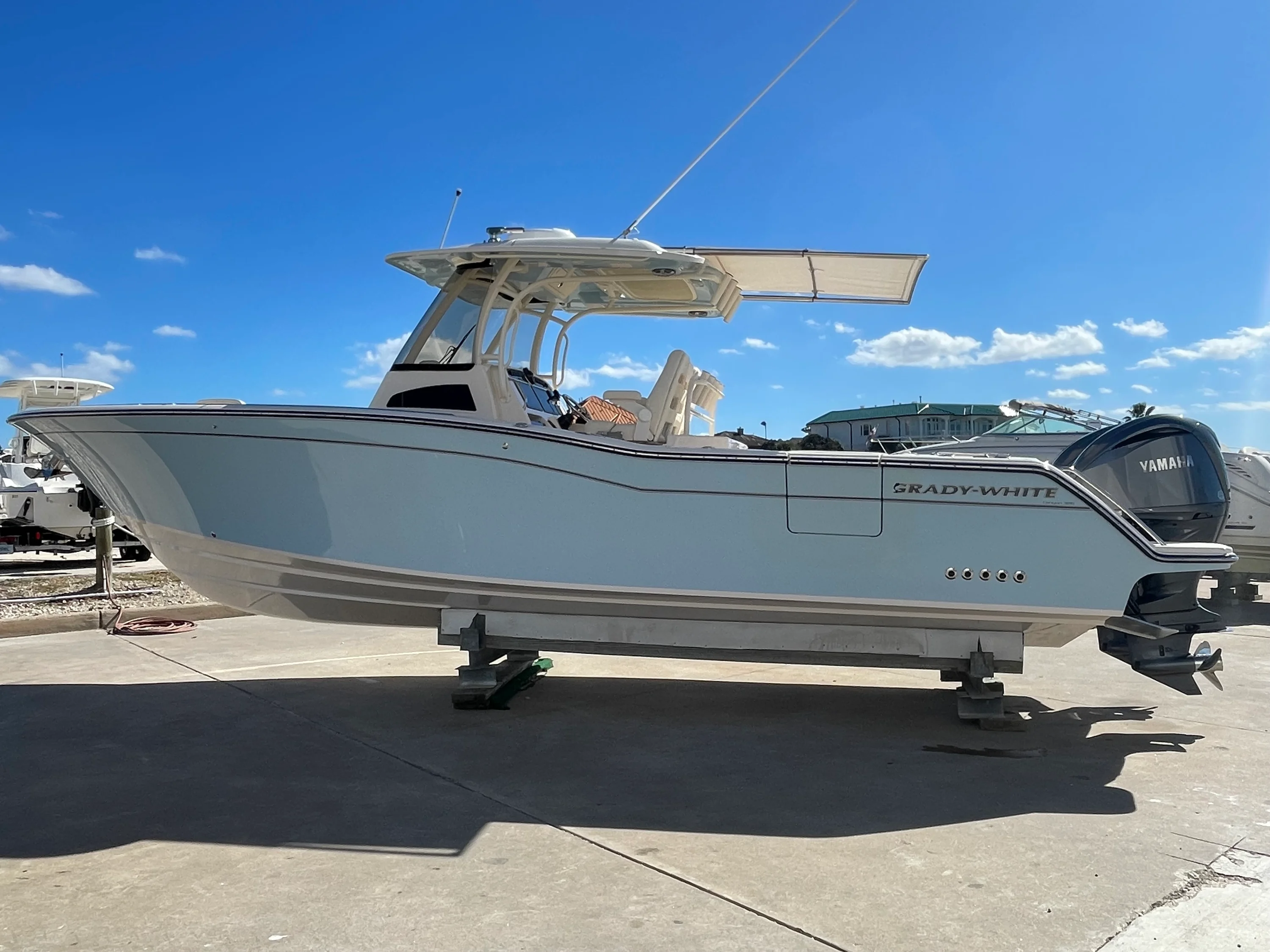 2023 Grady-White Canyon 326 Image Thumbnail #2